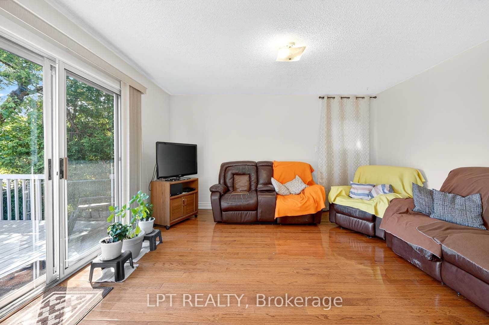 49 Kentish Crescent Property Photo 12
