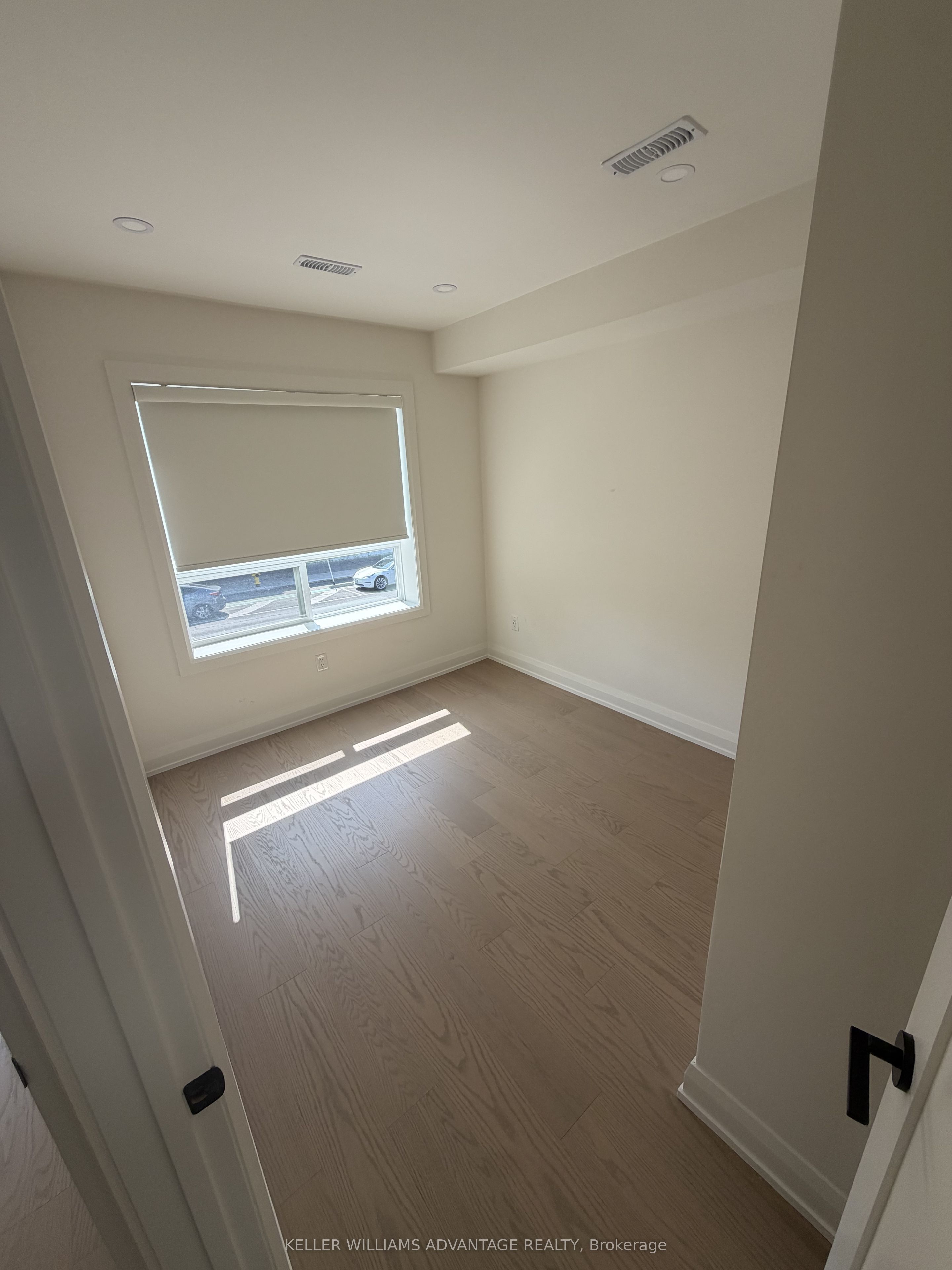 2034 Danforth Avenue 202 Property Photo 8