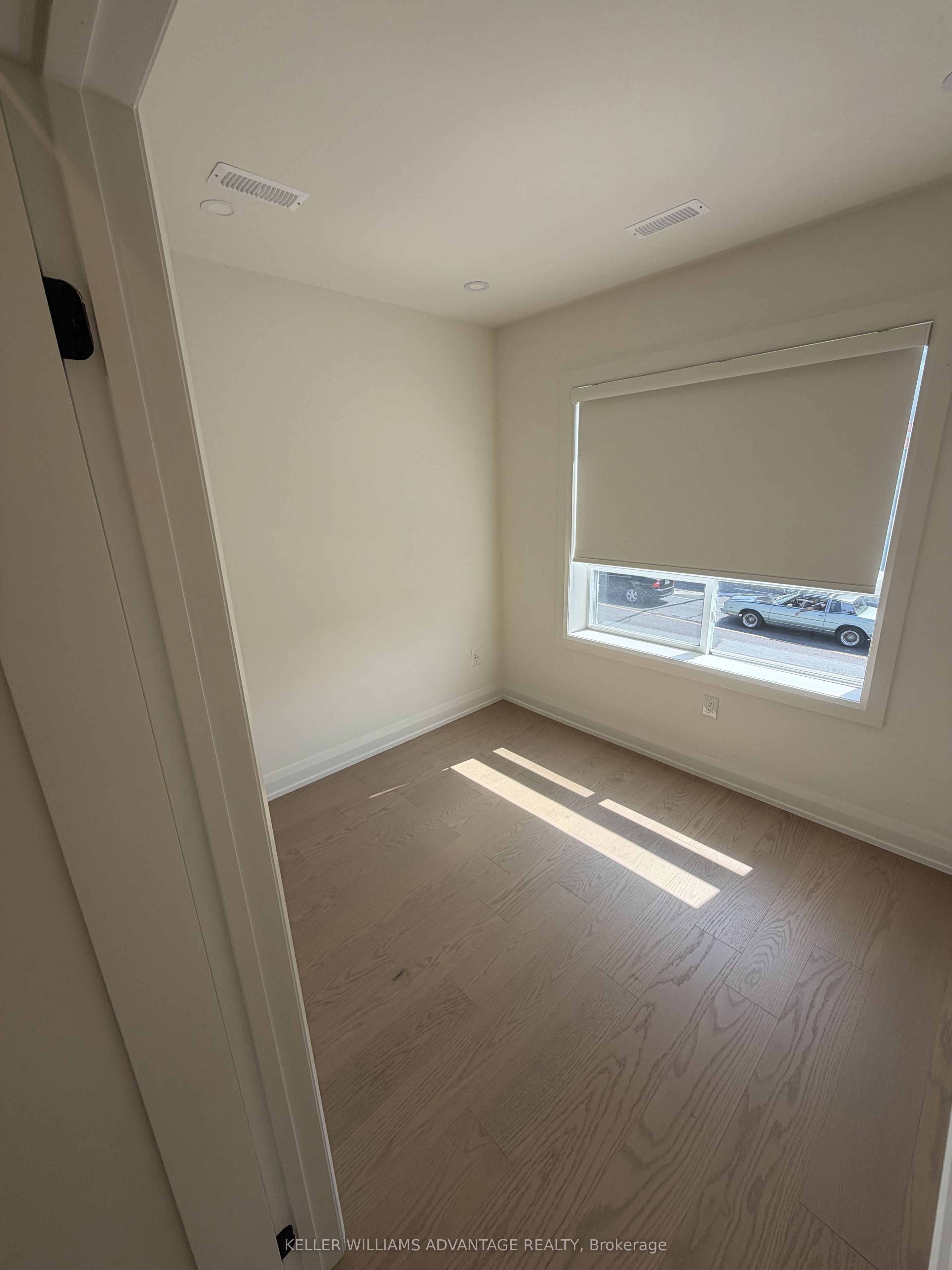 2034 Danforth Avenue 202 Property Photo 10