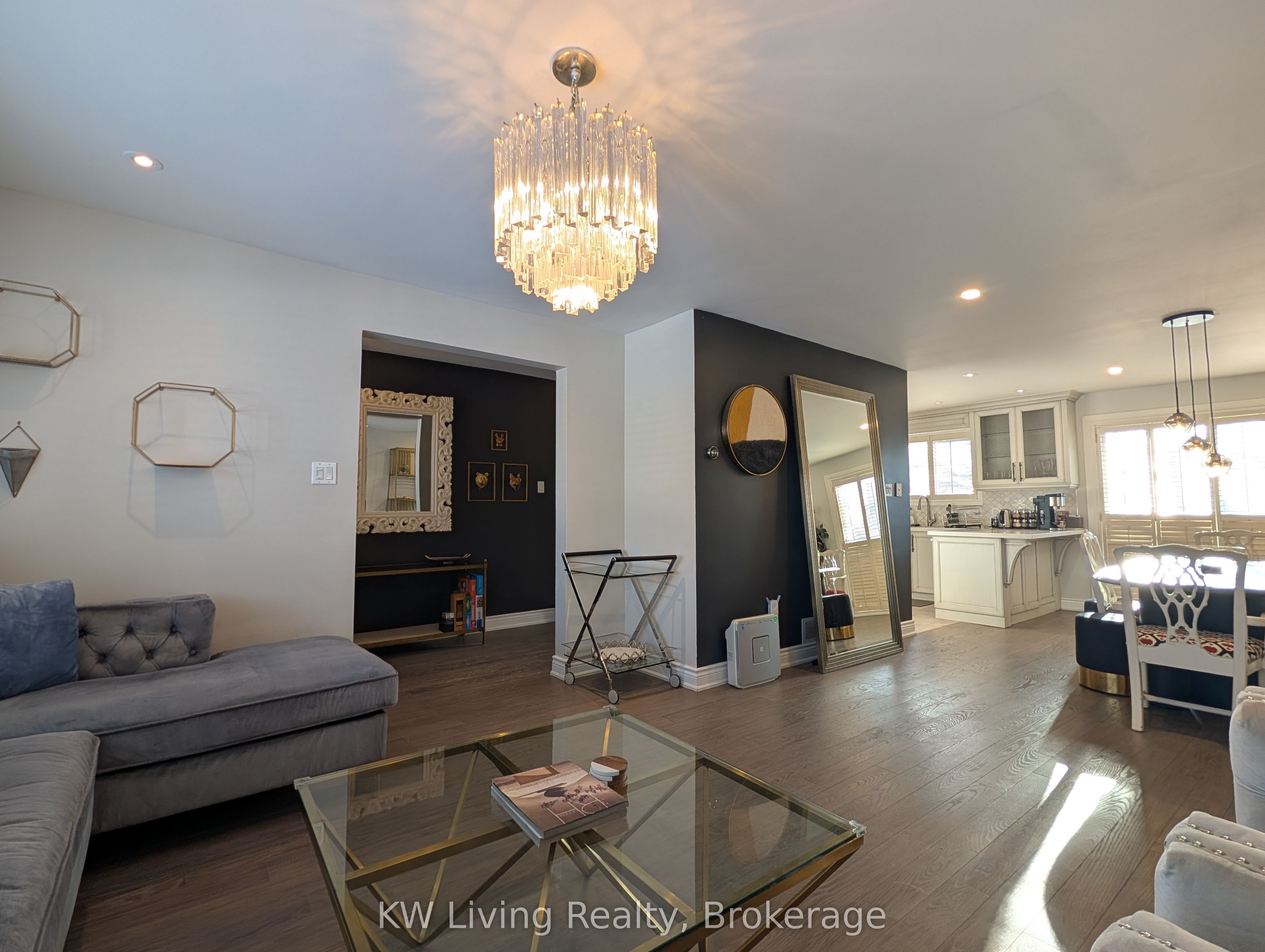 12 Munford Crescent Property Photo 3