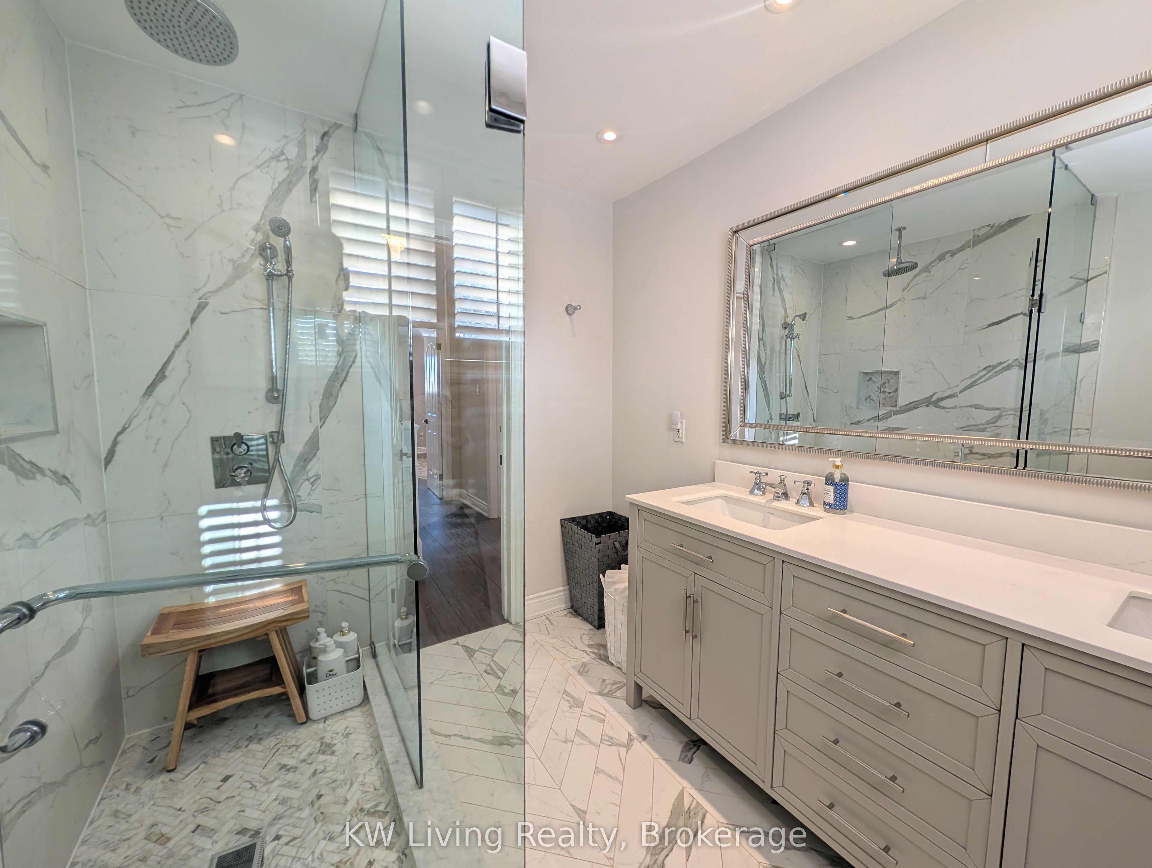 12 Munford Crescent Property Photo 20