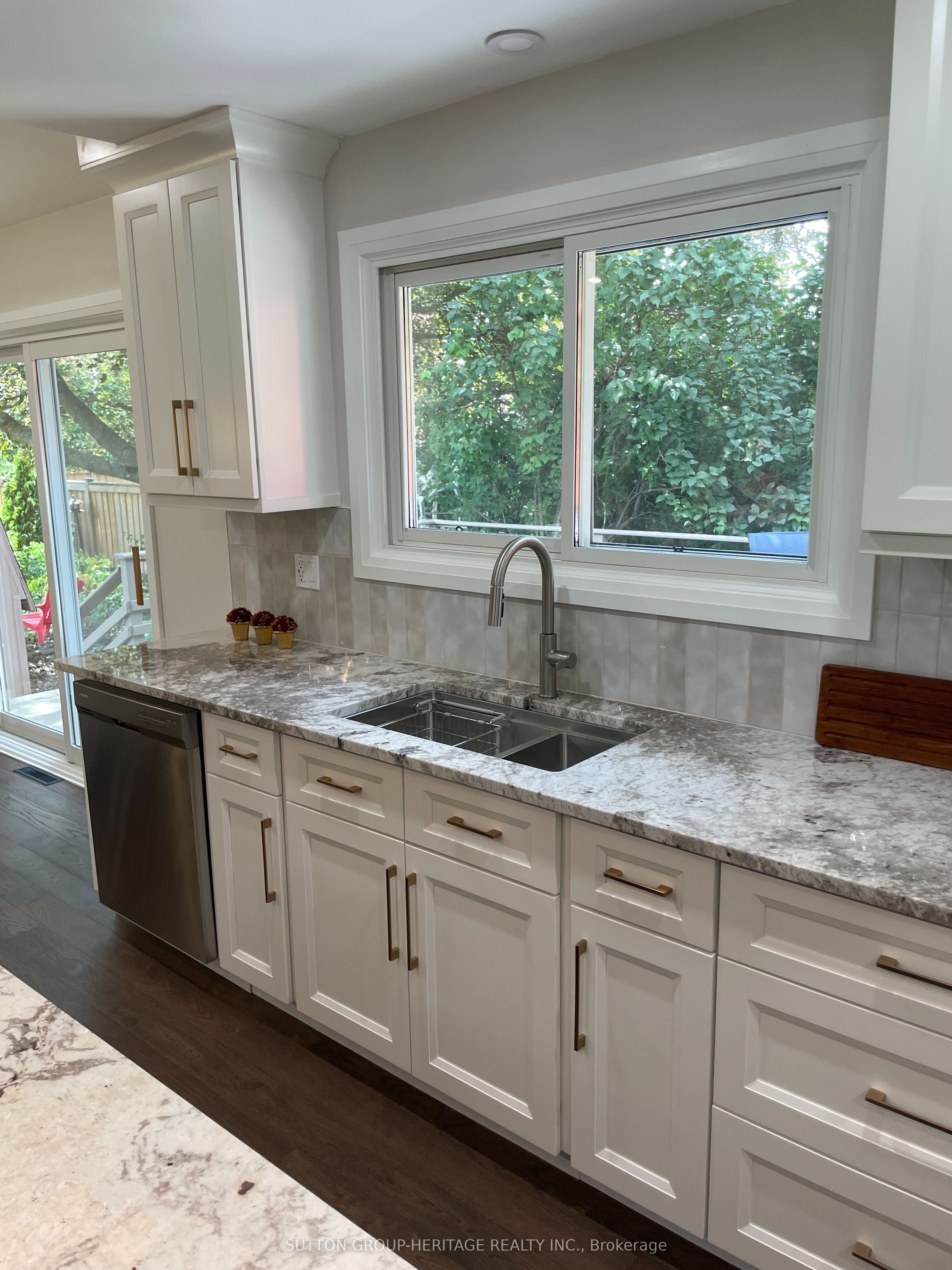 160 Laurel Court Property Photo 8