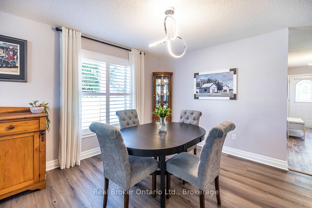 4 Birch Tree Lane Property Photo 17