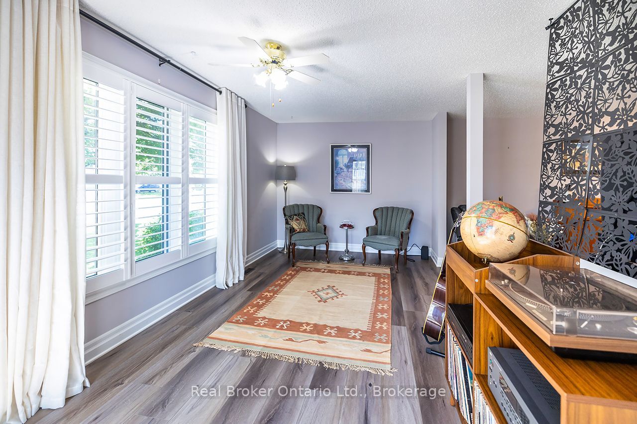 4 Birch Tree Lane Property Photo 18