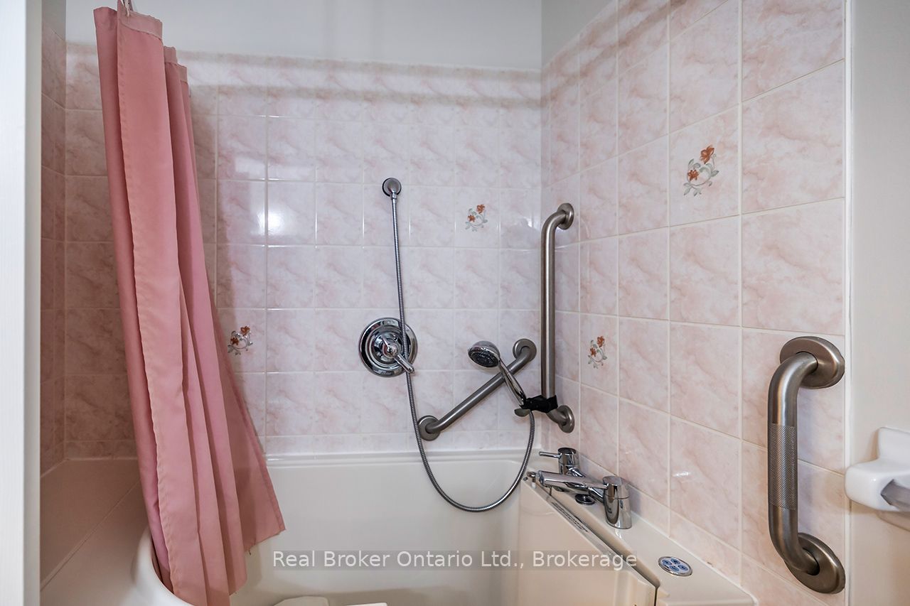 4 Birch Tree Lane Property Photo 23