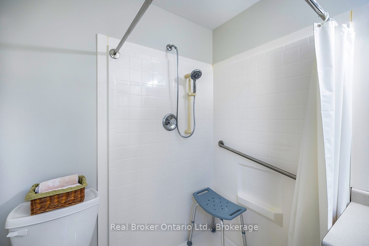 4 Birch Tree Lane Property Photo 26