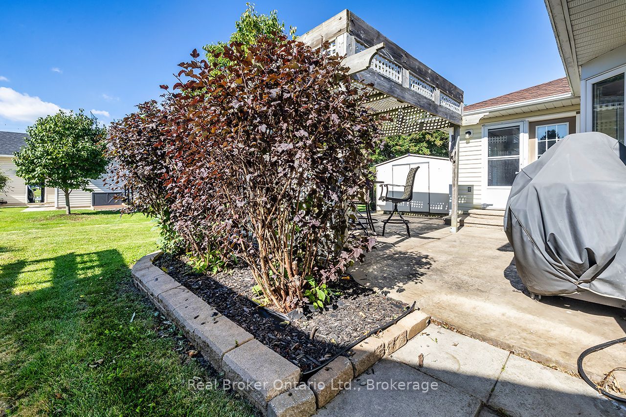 4 Birch Tree Lane Property Photo 43