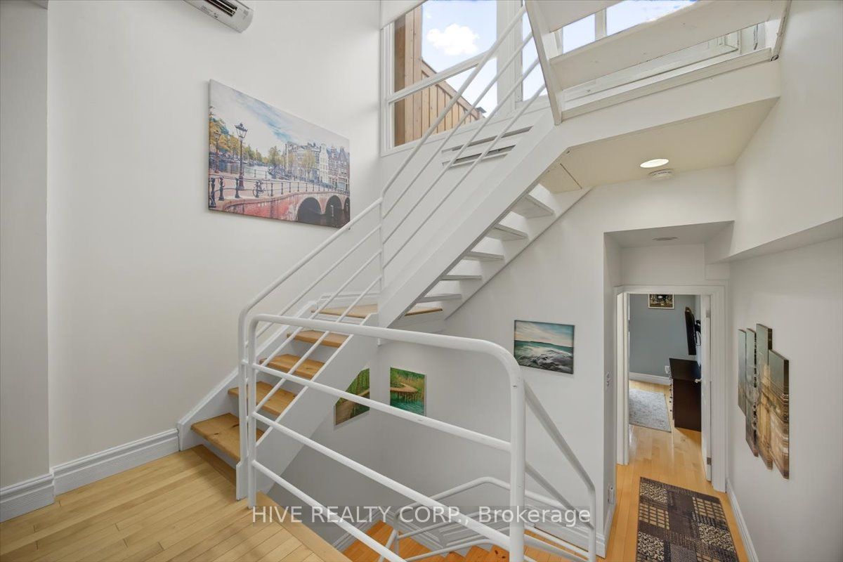 957 Broadview Avenue D Property Photo 22