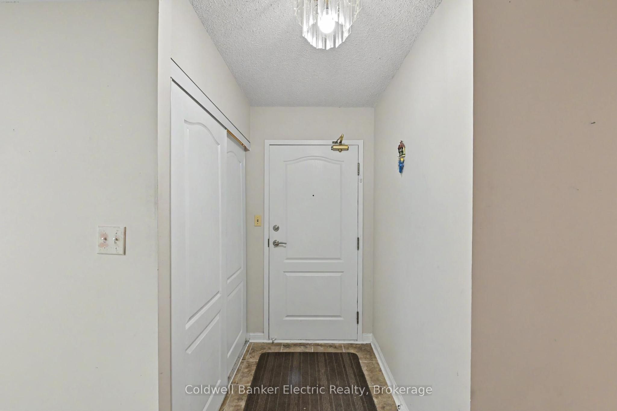 712 Rossland Road E 1011 Property Photo 24