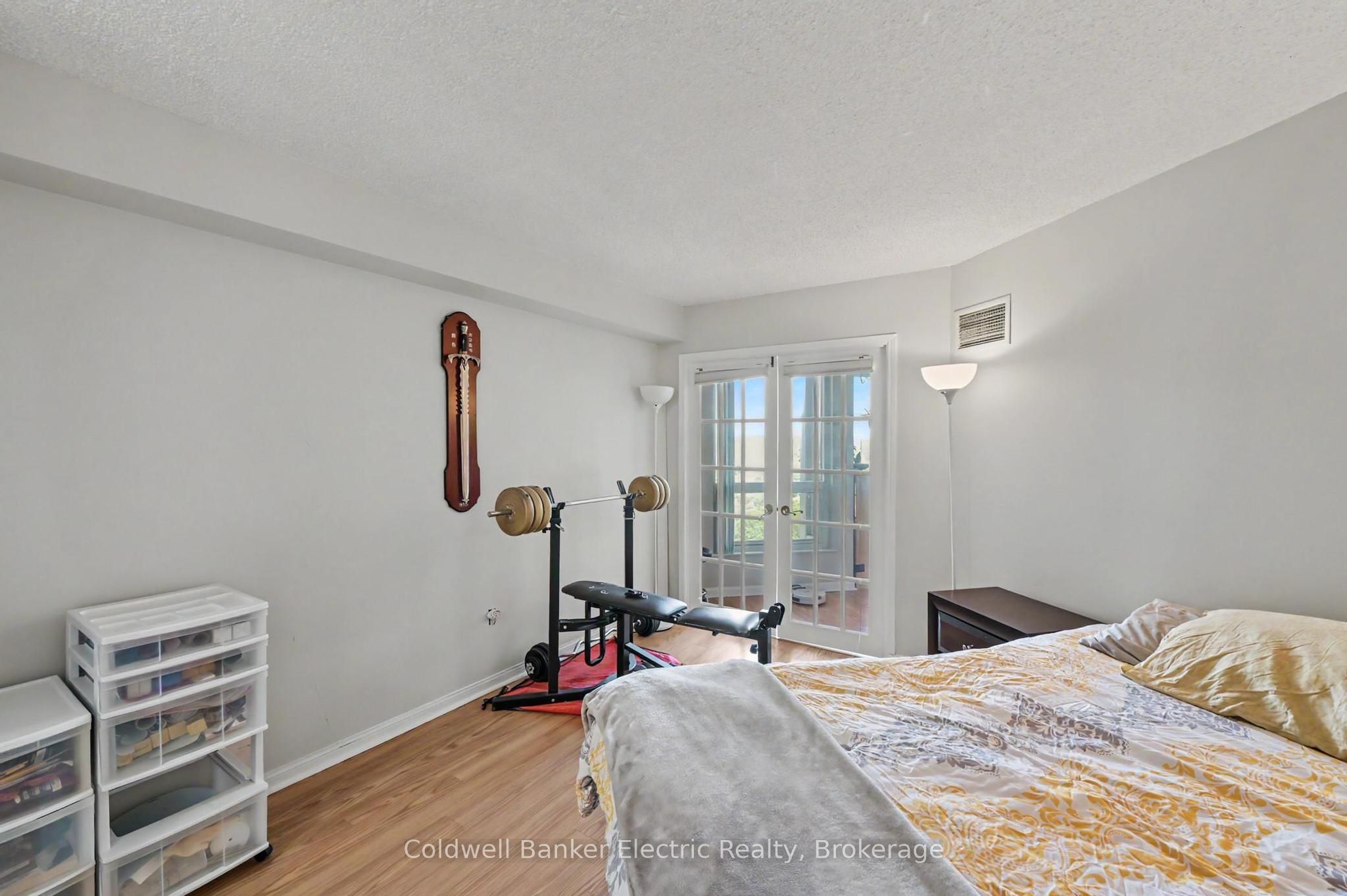 712 Rossland Road E 1011 Property Photo 38