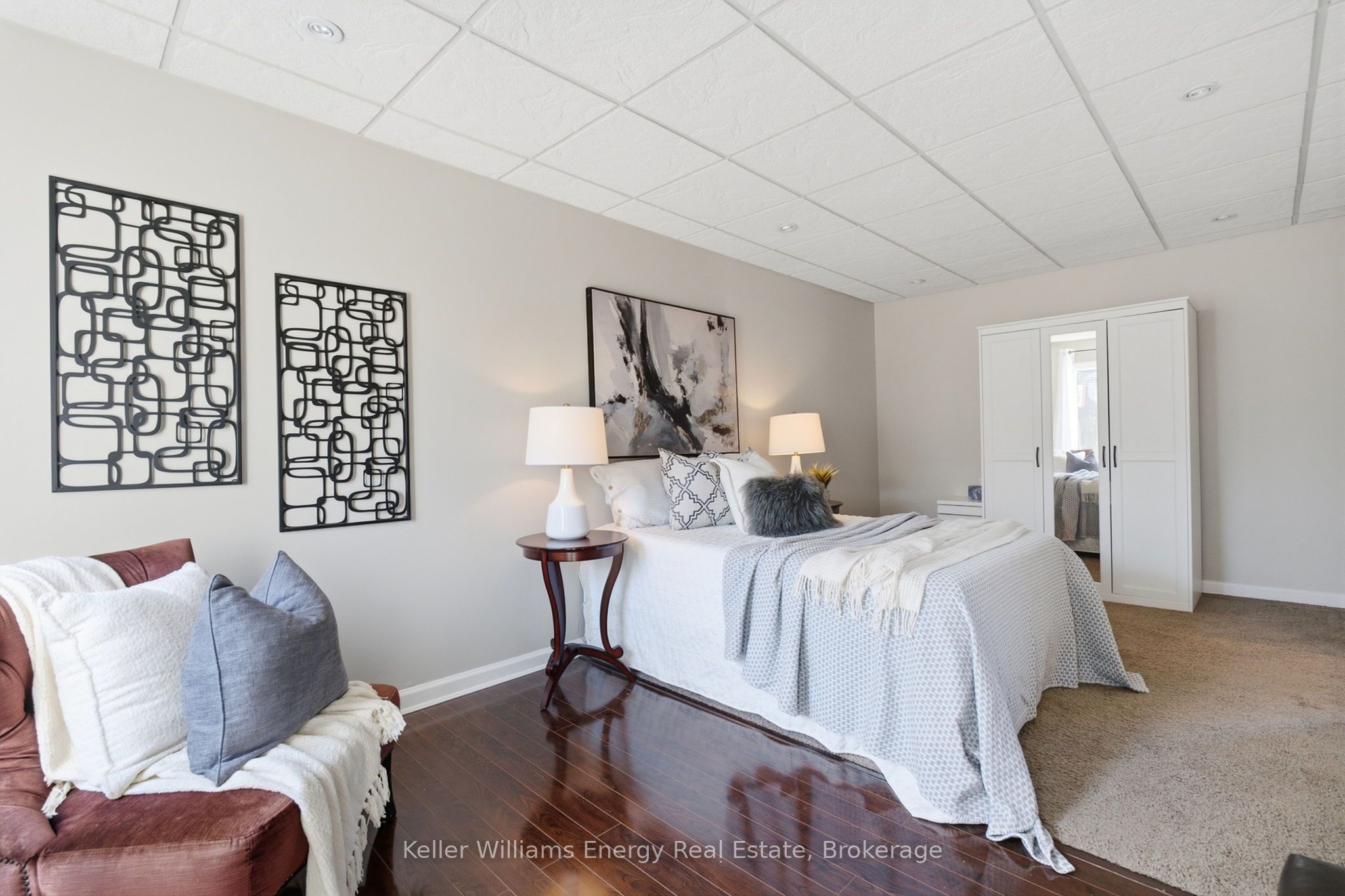 107 Sutherland Avenue Property Photo 15