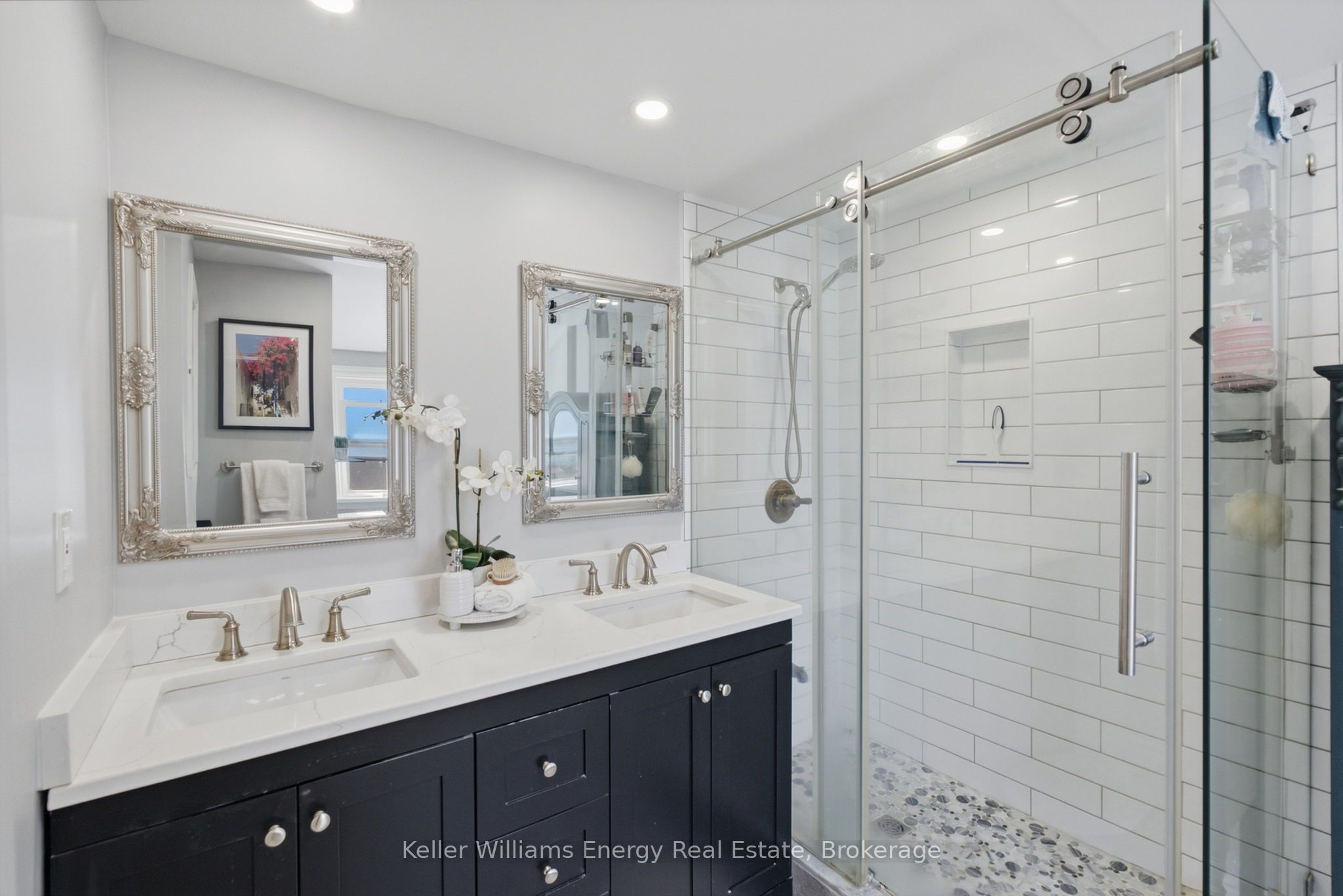 107 Sutherland Avenue Property Photo 25