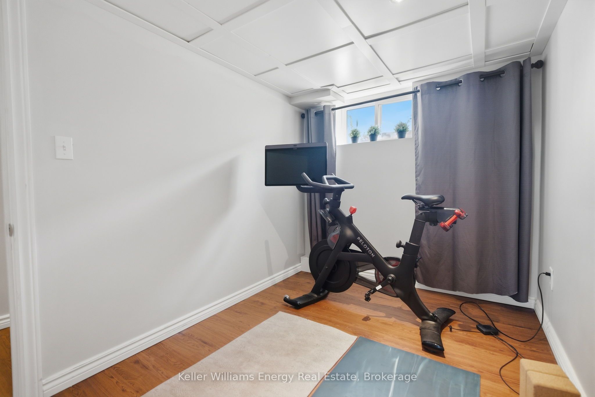 107 Sutherland Avenue Property Photo 29
