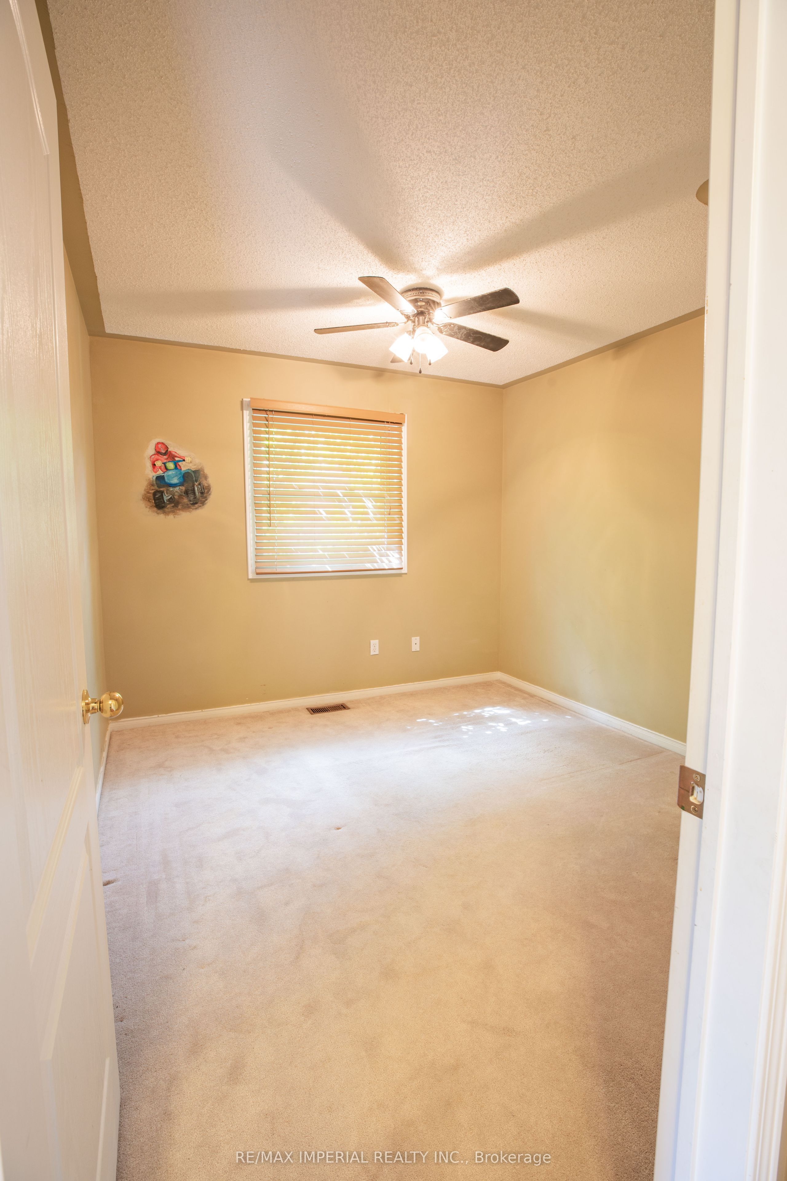 18 Windbreak Crescent Property Photo 20