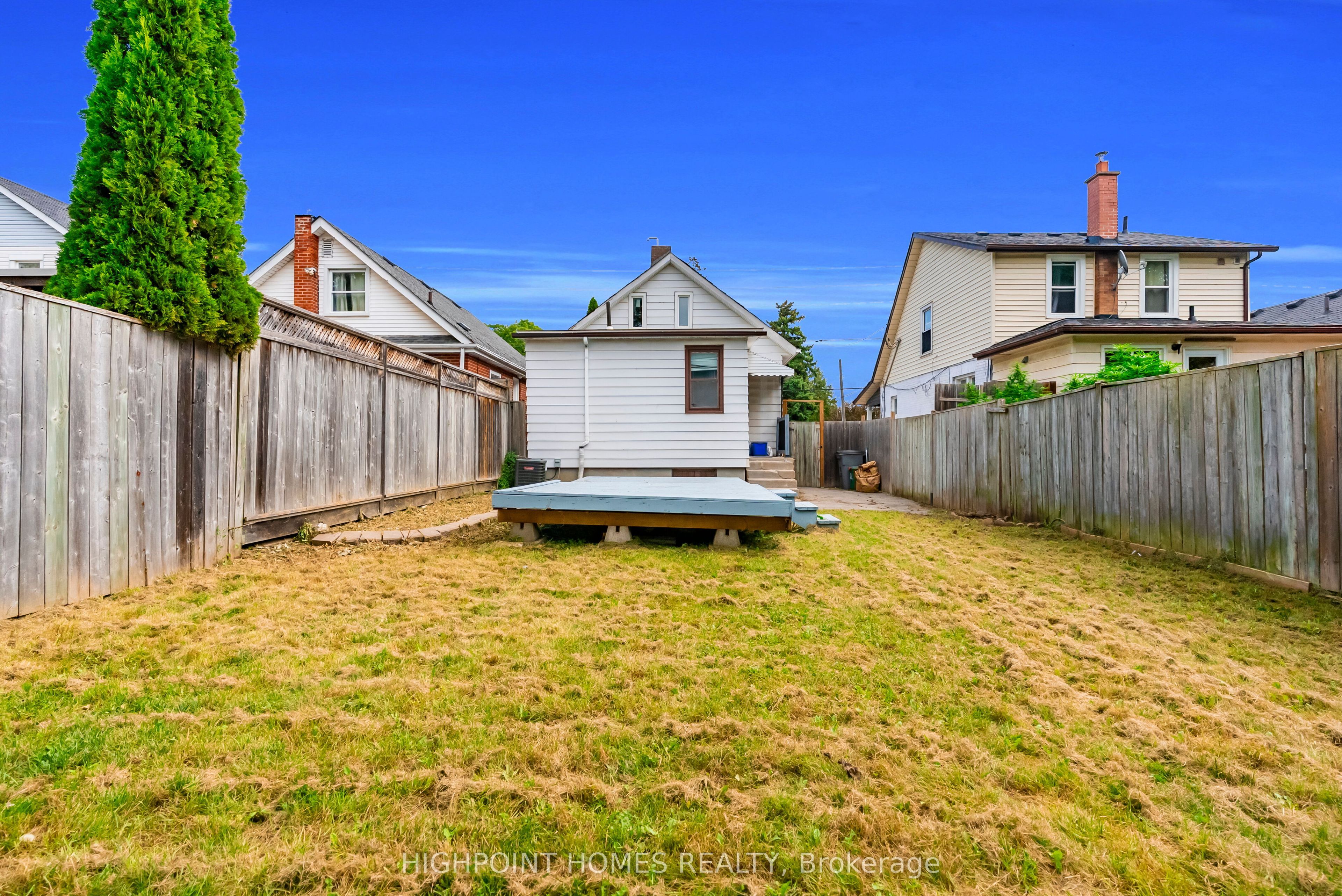 104 Park Road S Property Photo 28