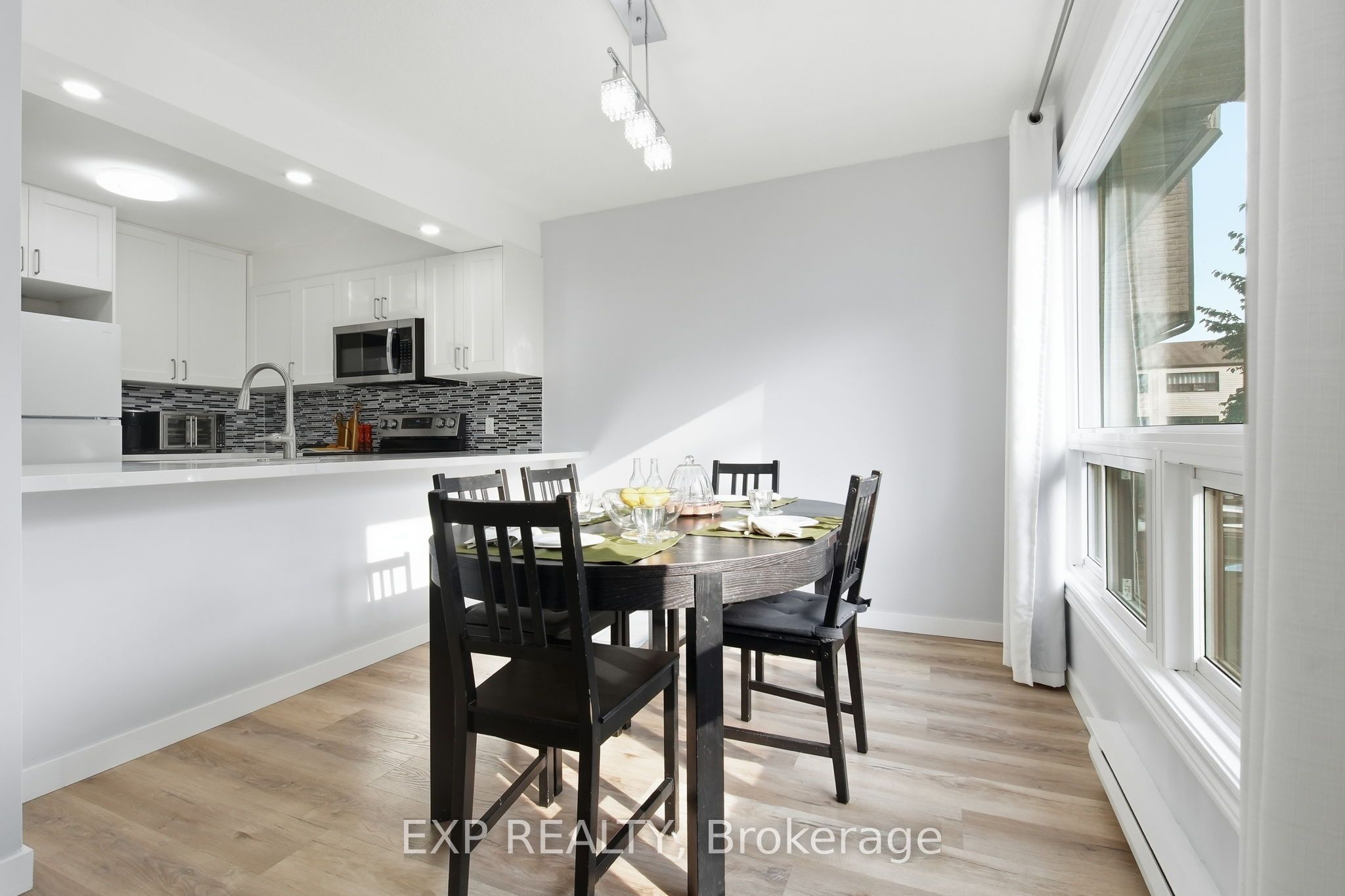 64 Parklane Circle Property Photo 4