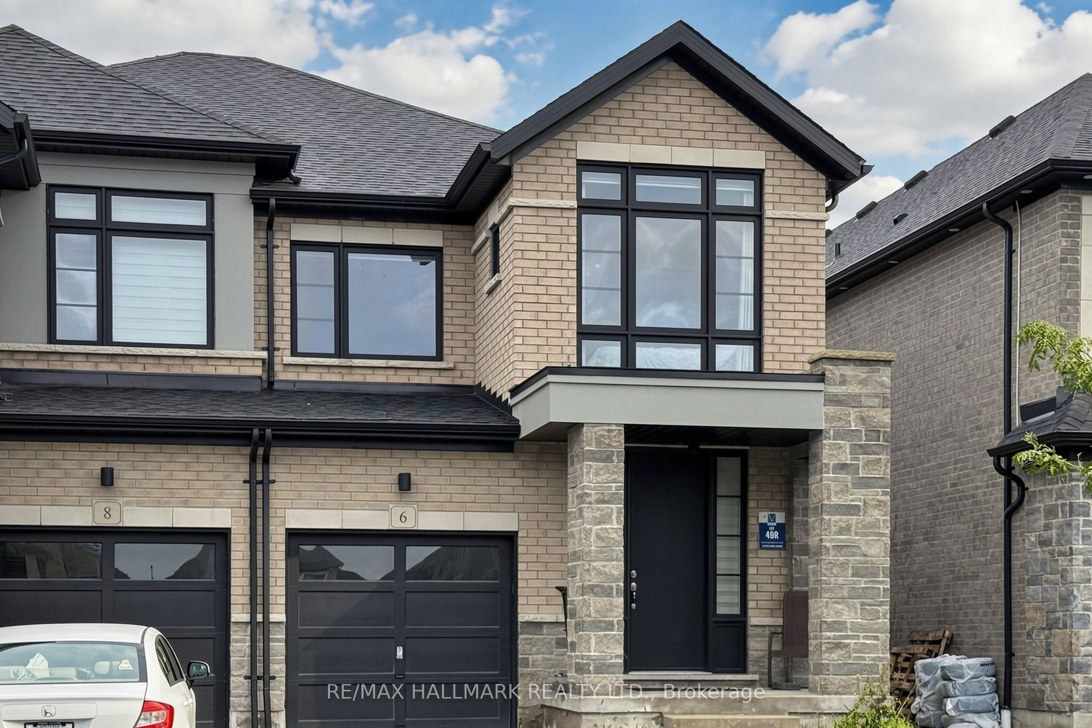 6 Peter Hogg Court Property Photo 1