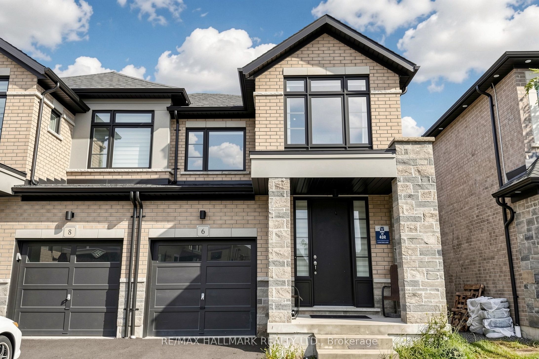 6 Peter Hogg Court Property Photo 5
