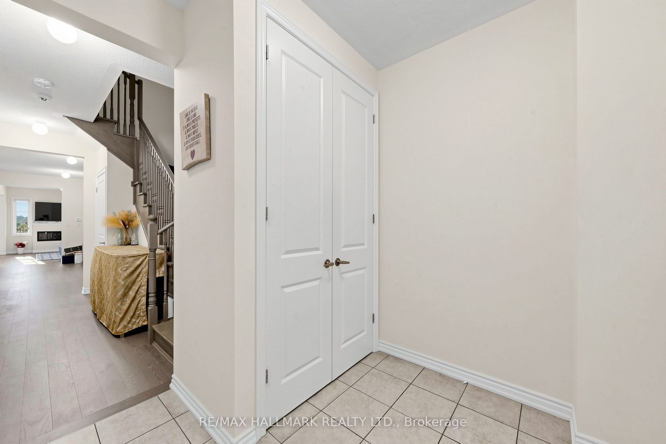 6 Peter Hogg Court Property Photo 23