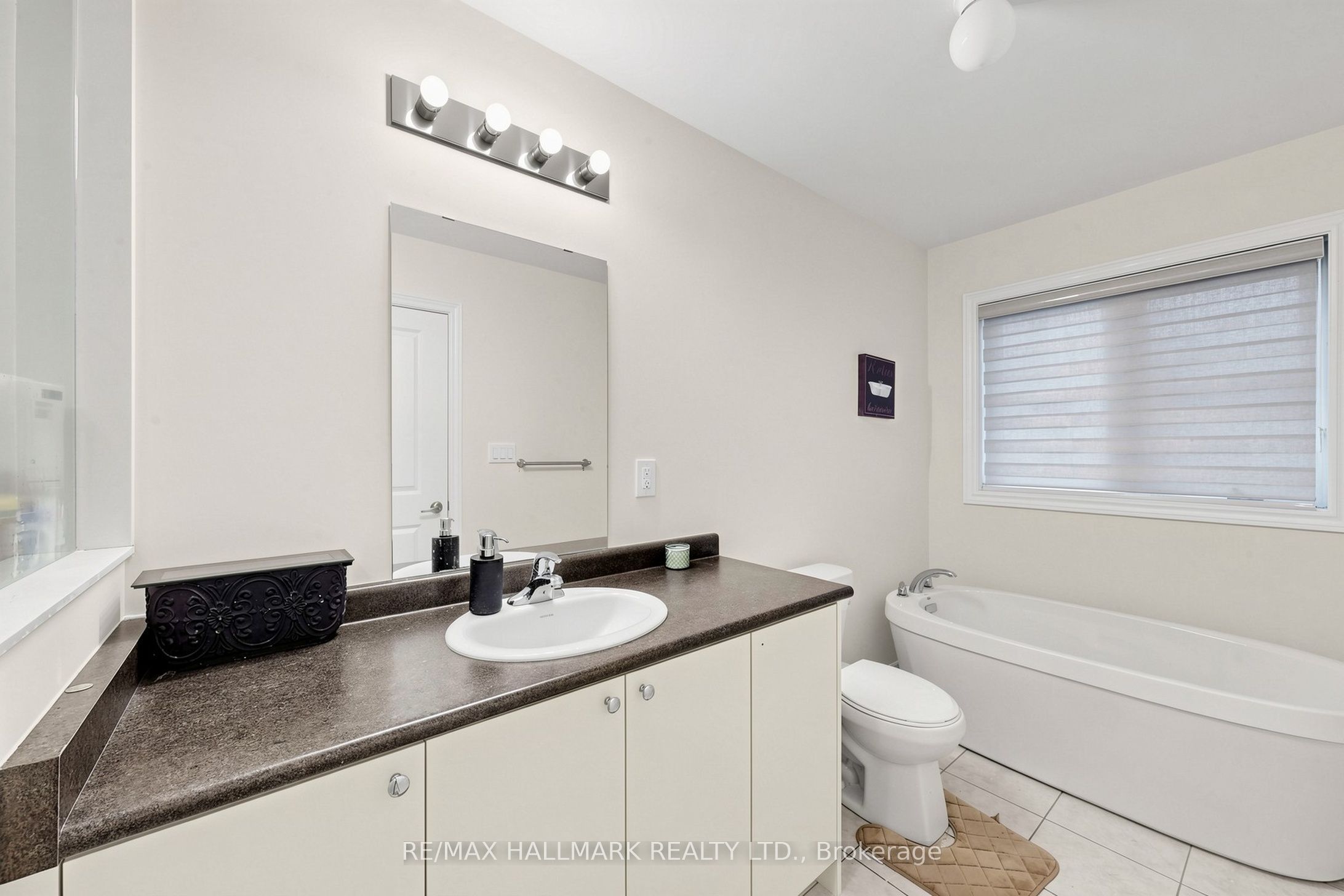 6 Peter Hogg Court Property Photo 29