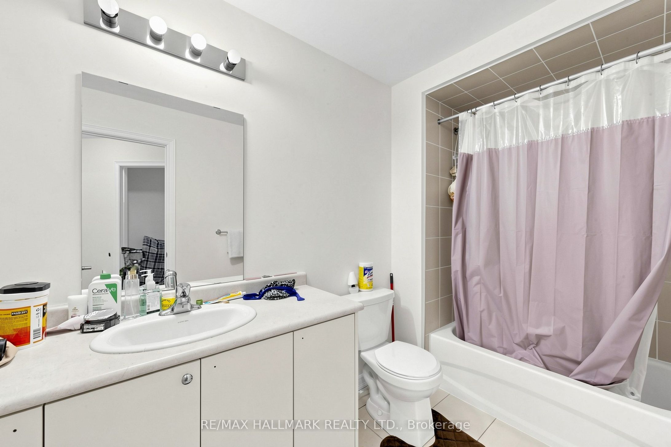 6 Peter Hogg Court Property Photo 39