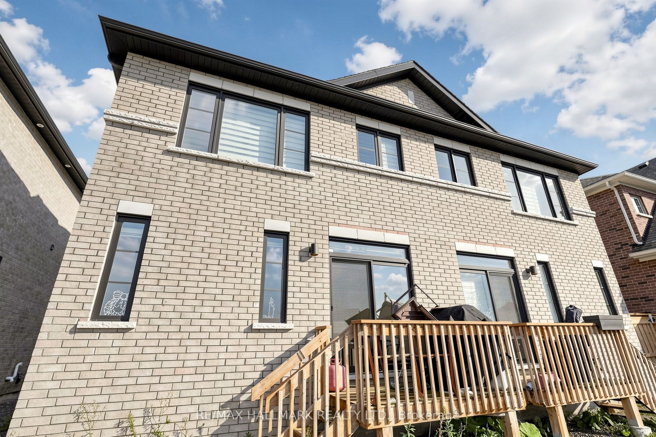 6 Peter Hogg Court Property Photo 43