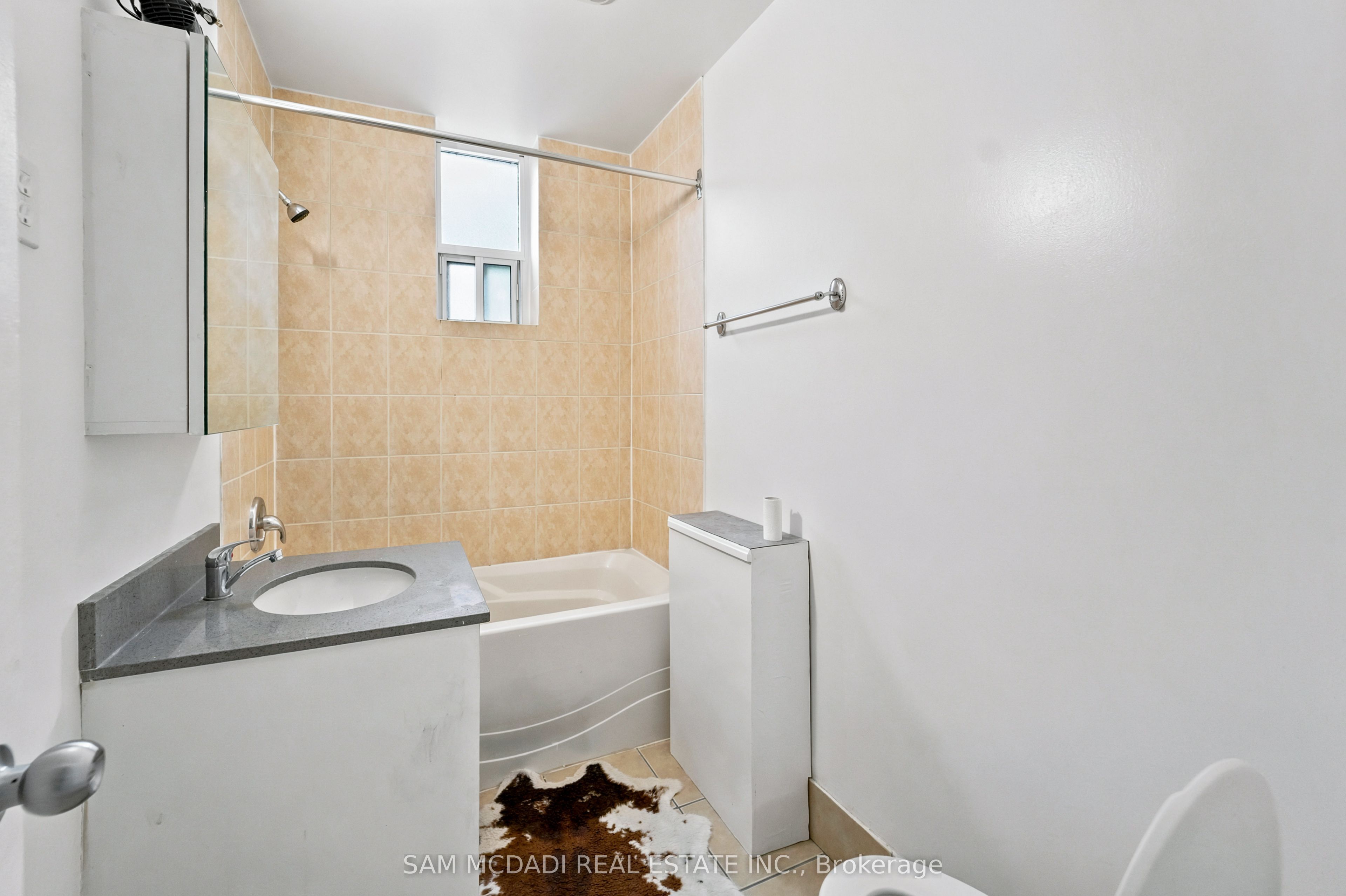 1016 O'connor Drive 103 Property Photo 12