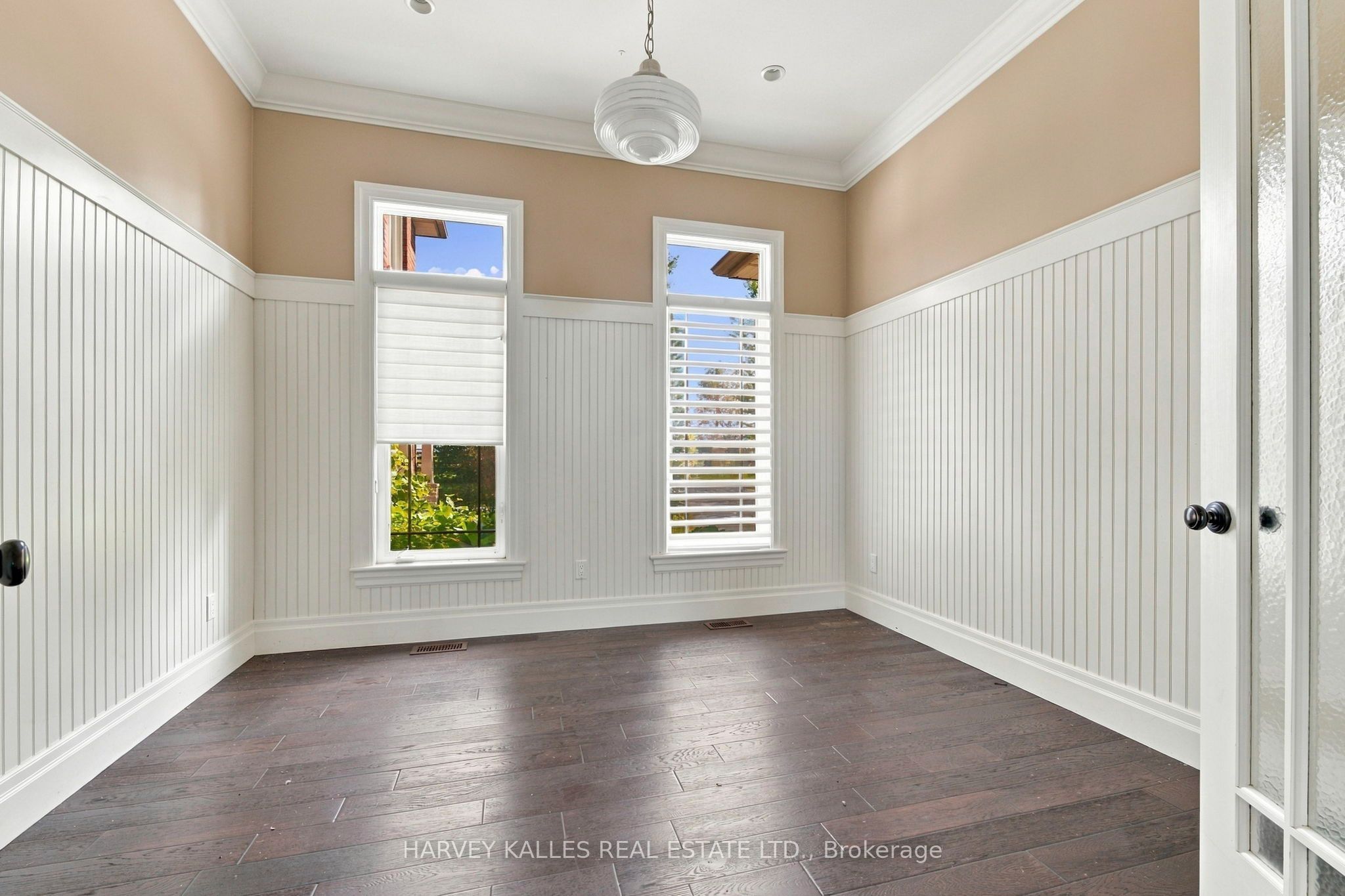 7472 Ashburn Road Property Photo 8