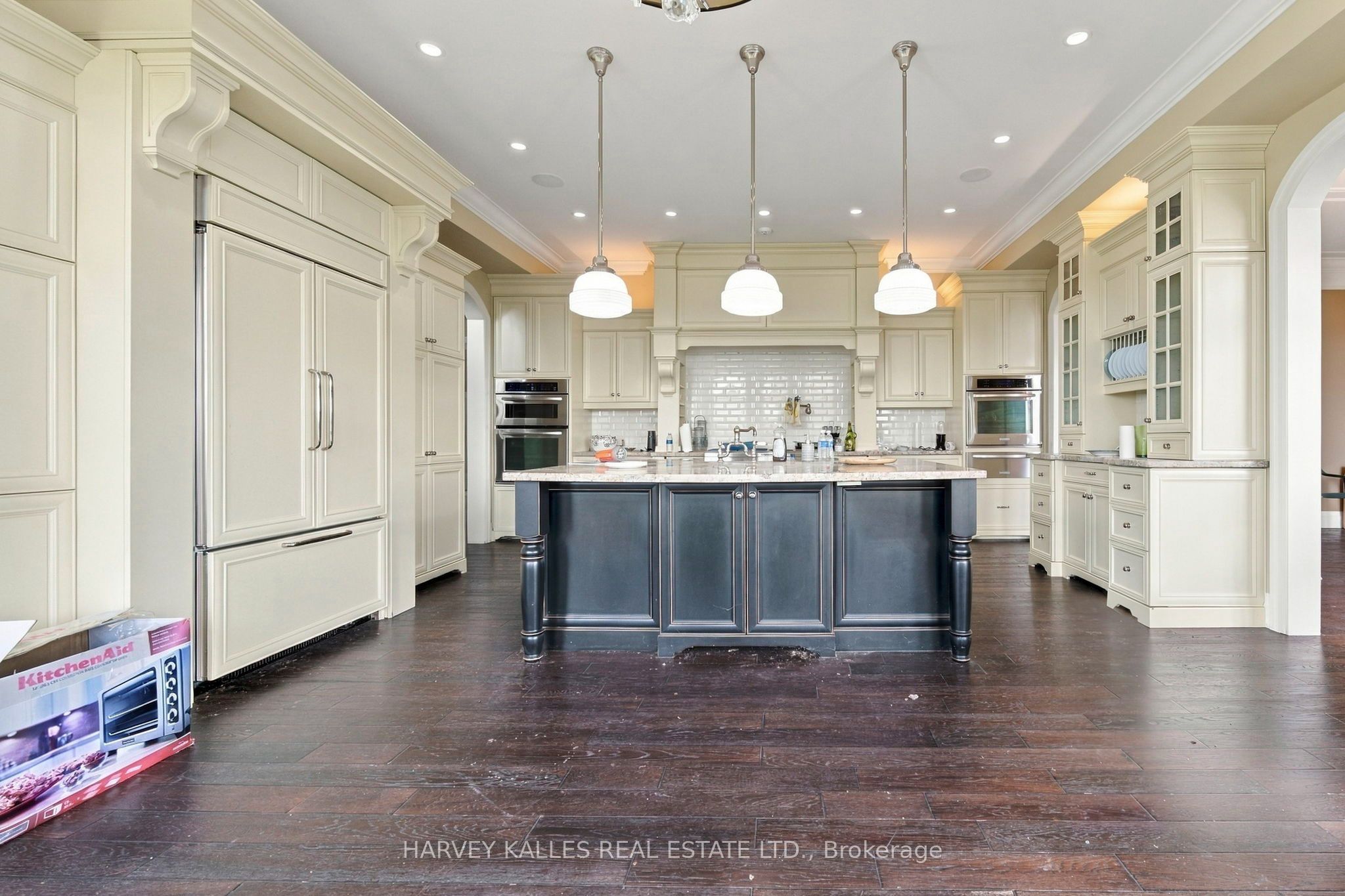 7472 Ashburn Road Property Photo 14