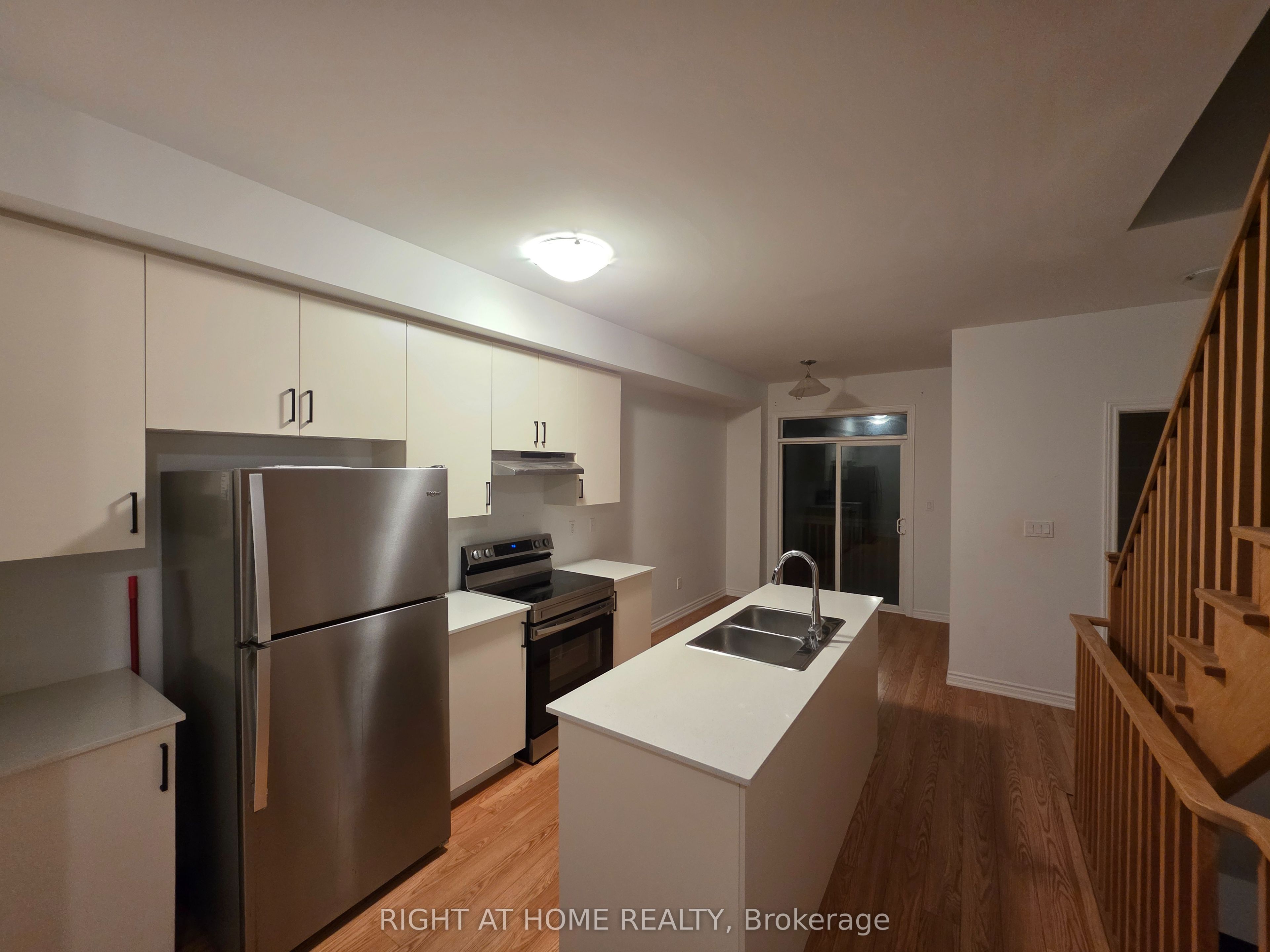765 Eddystone Path Property Photo 6