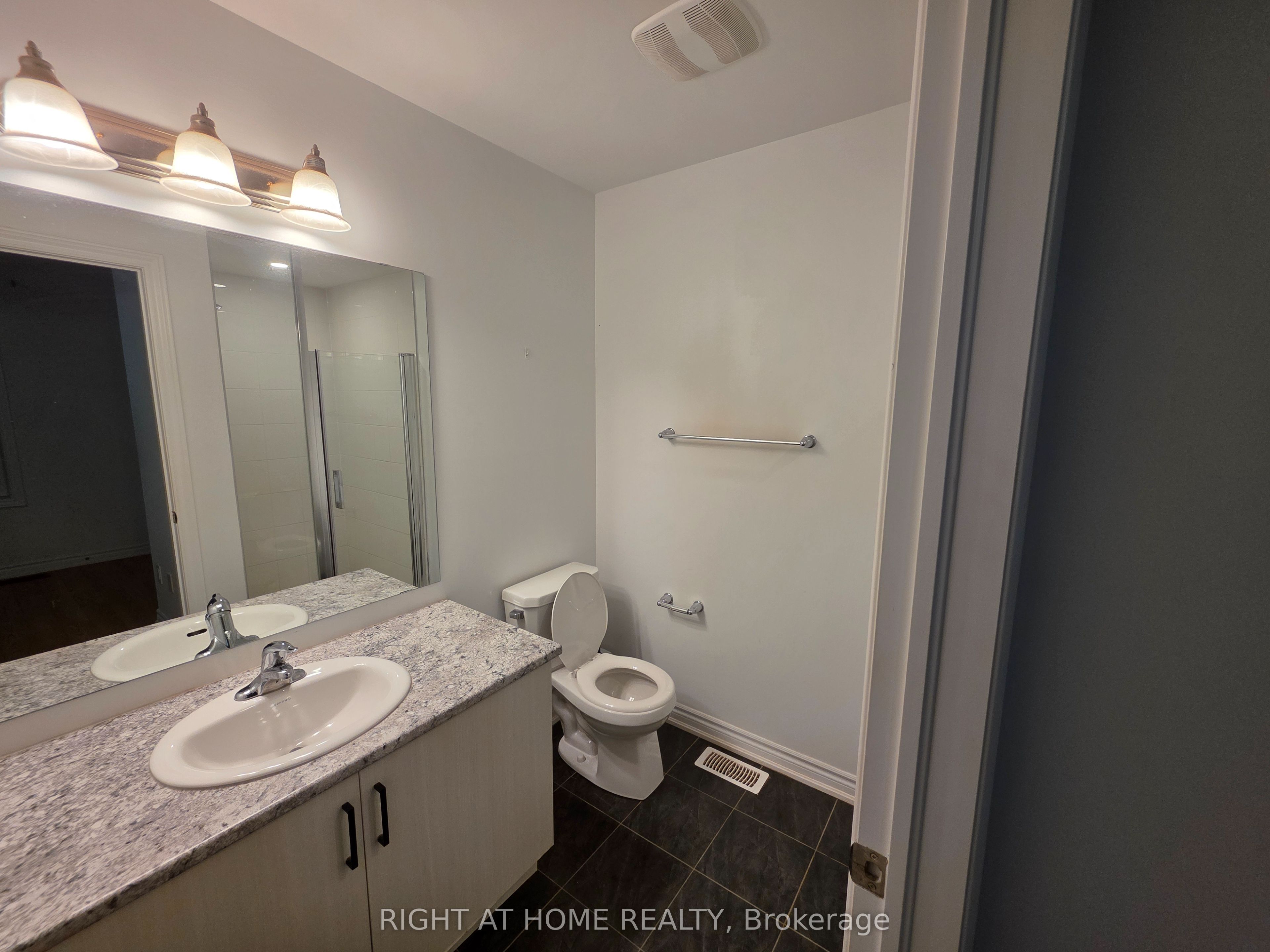 765 Eddystone Path Property Photo 10