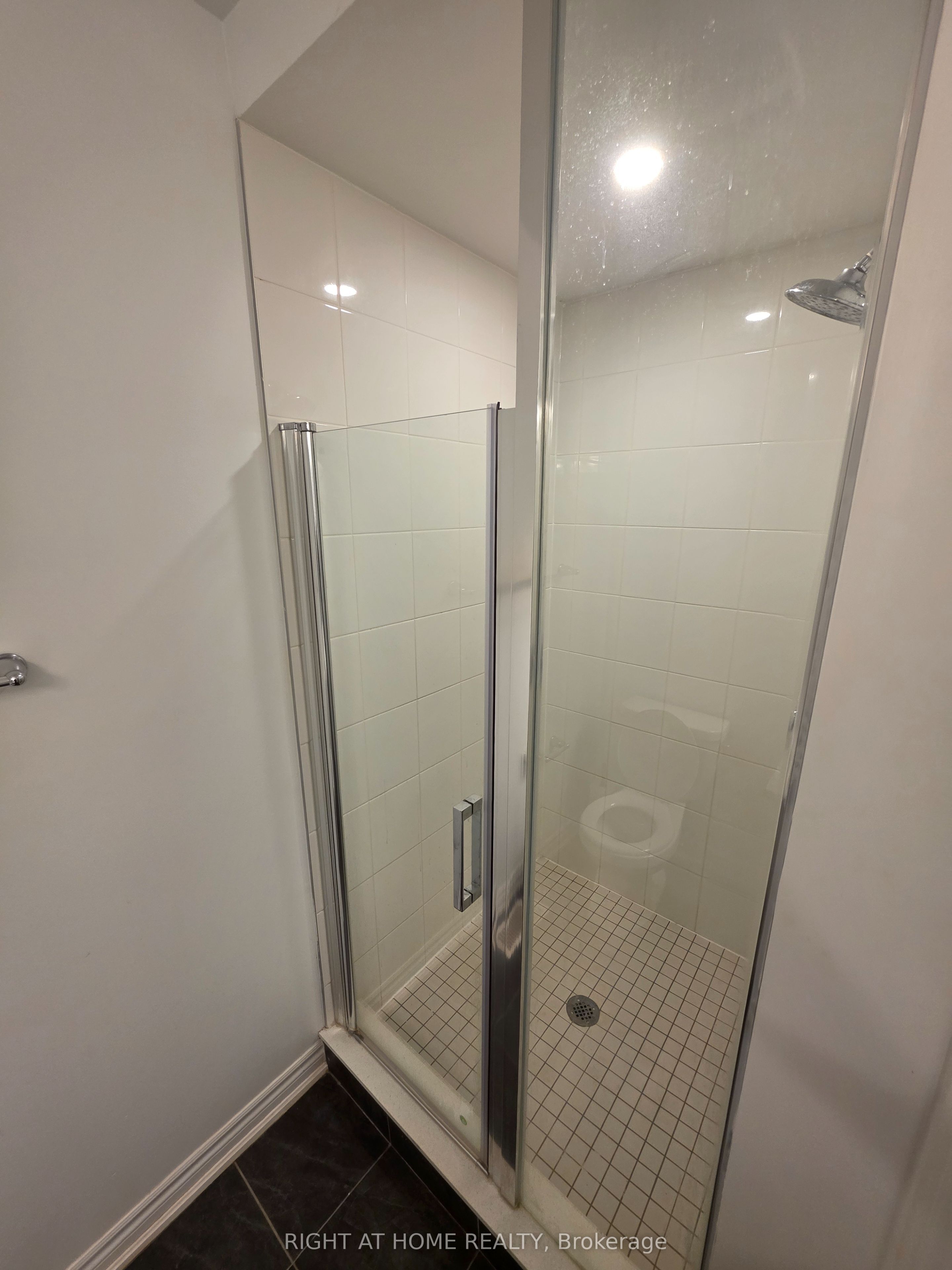 765 Eddystone Path Property Photo 11