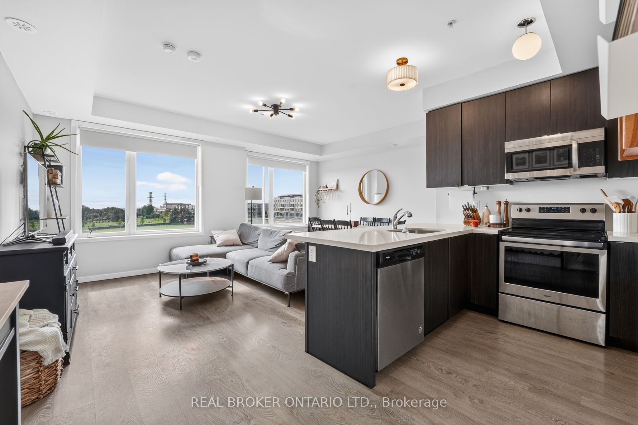 1711 Pure Springs Boulevard 521 Property Photo 2
