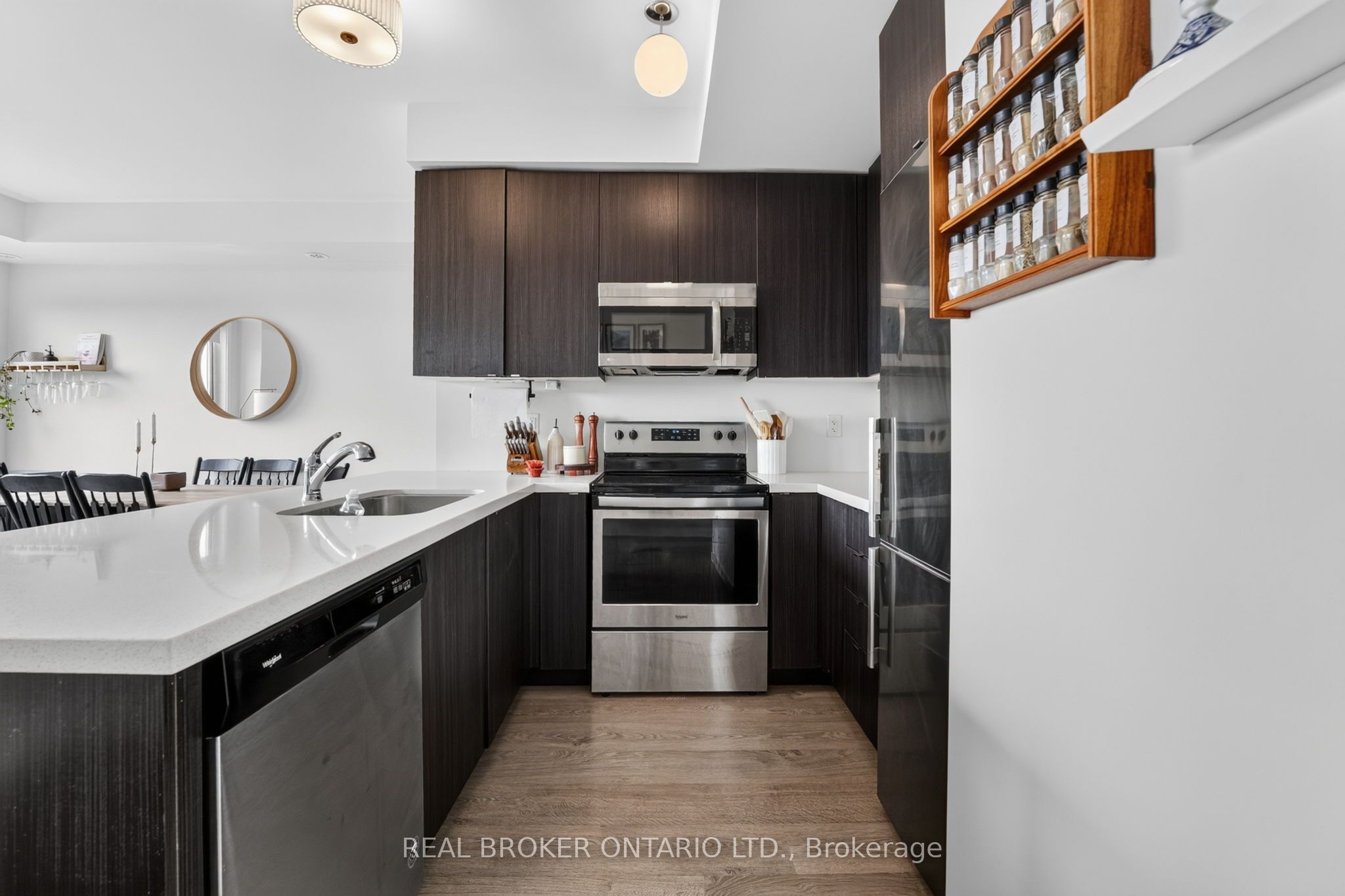1711 Pure Springs Boulevard 521 Property Photo 8