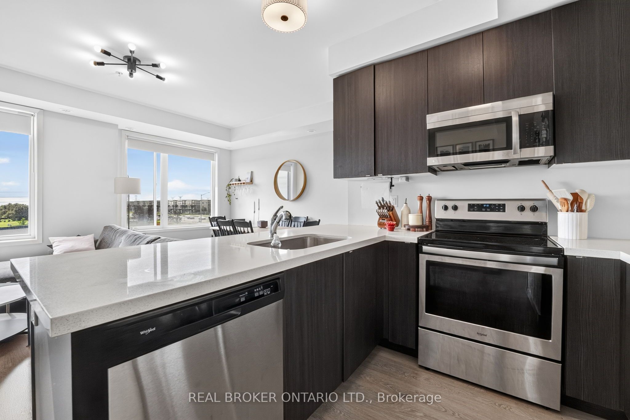 1711 Pure Springs Boulevard 521 Property Photo 10