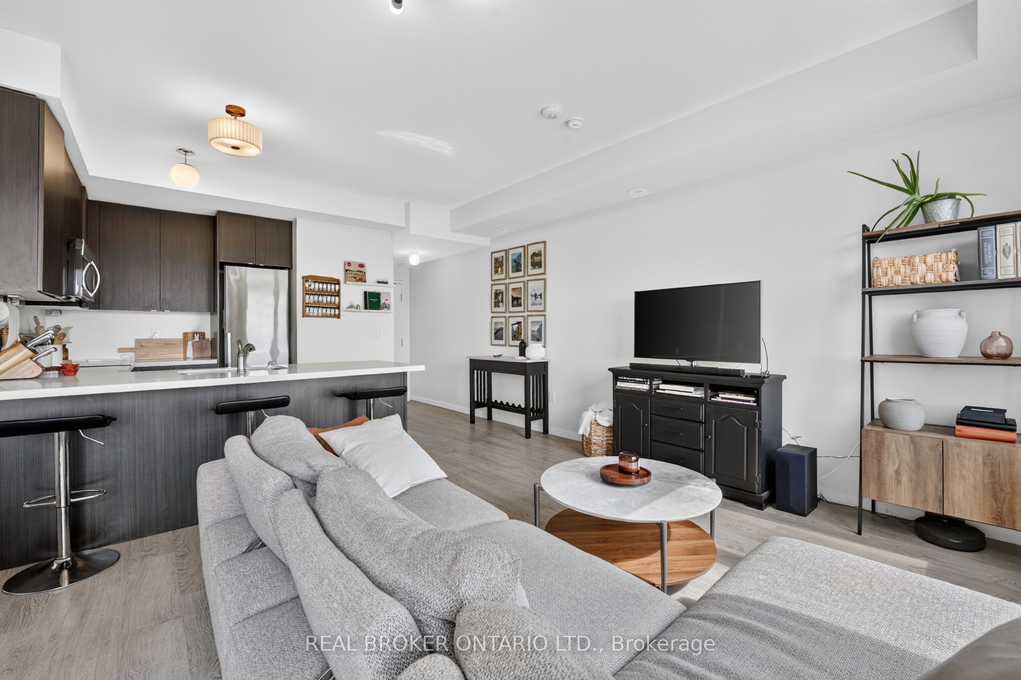 1711 Pure Springs Boulevard 521 Property Photo 15