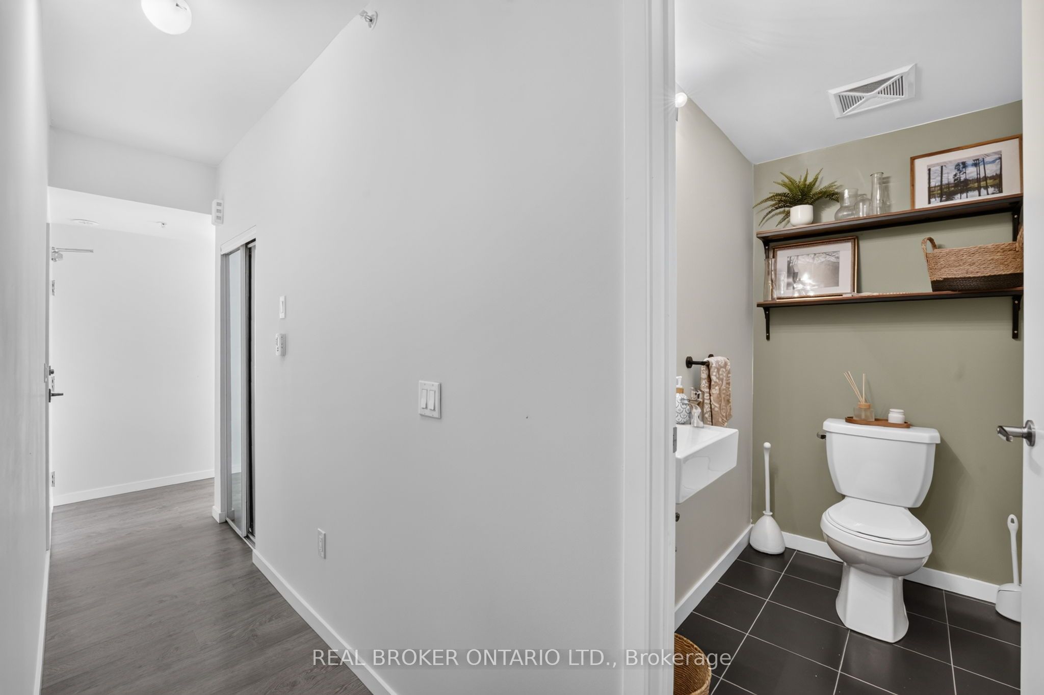 1711 Pure Springs Boulevard 521 Property Photo 19
