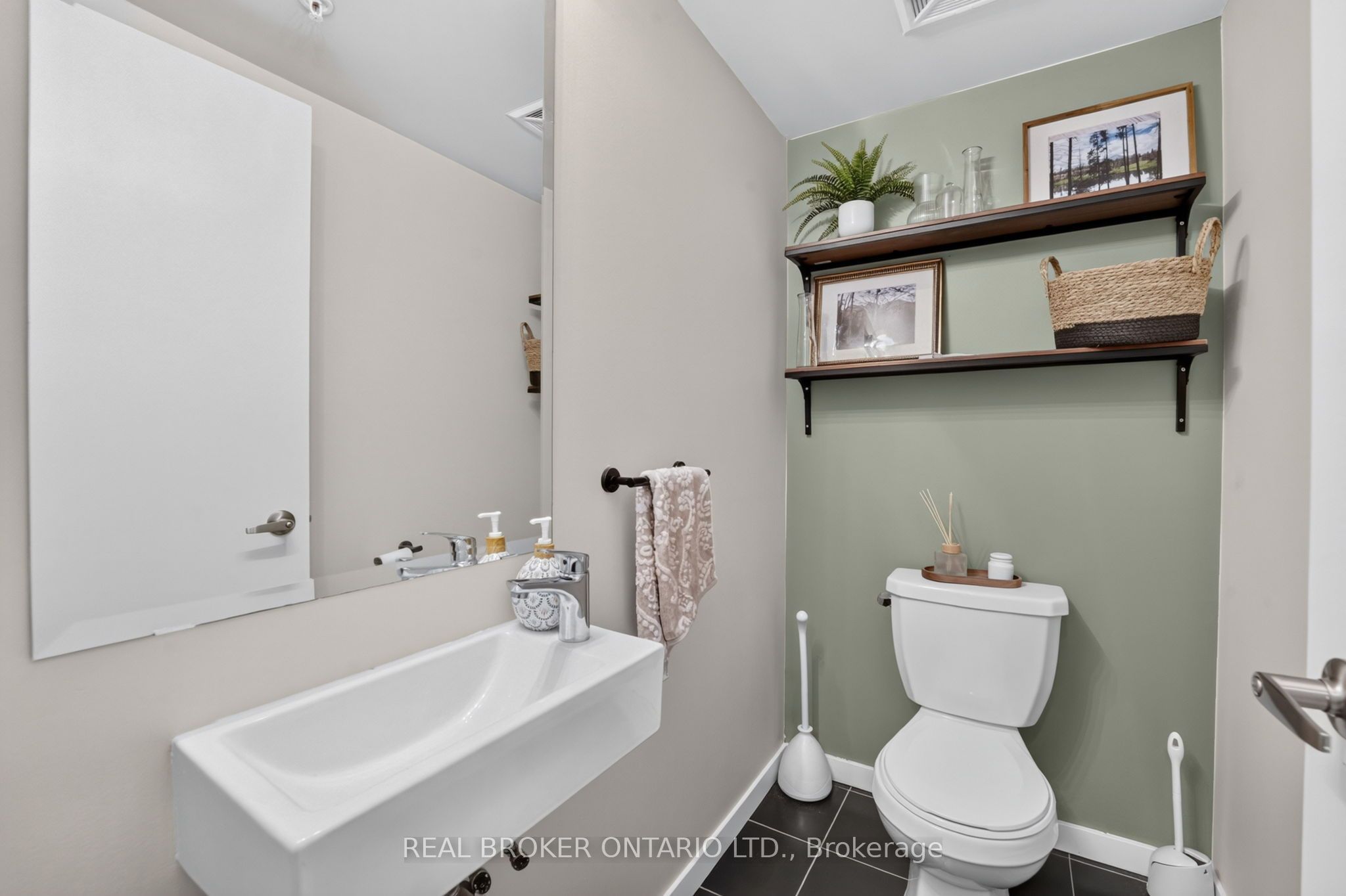 1711 Pure Springs Boulevard 521 Property Photo 20