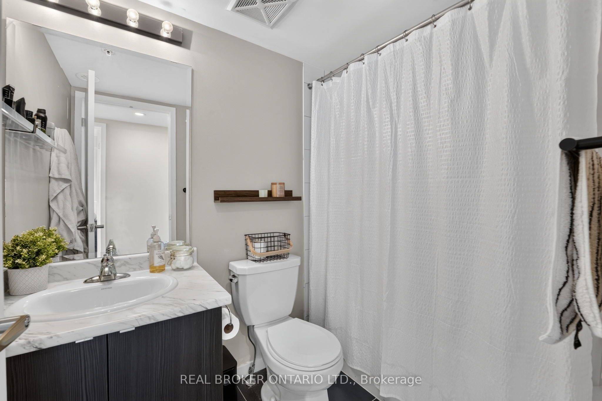 1711 Pure Springs Boulevard 521 Property Photo 24