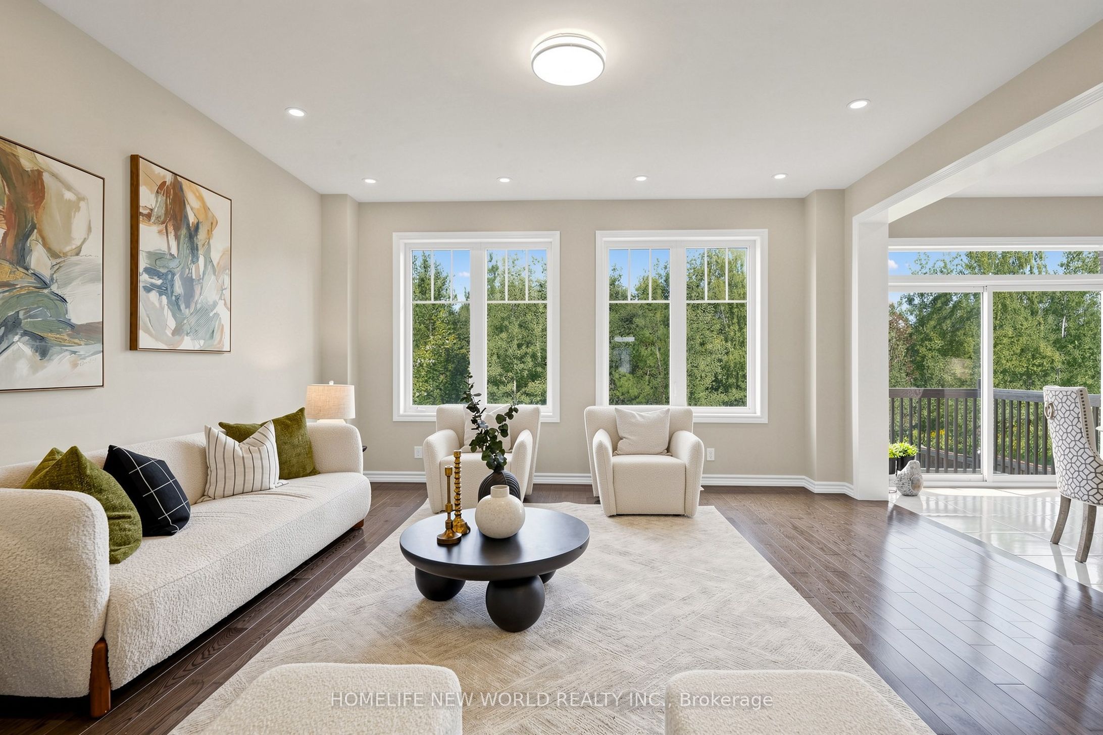 2458 Bridle Road Property Photo 6