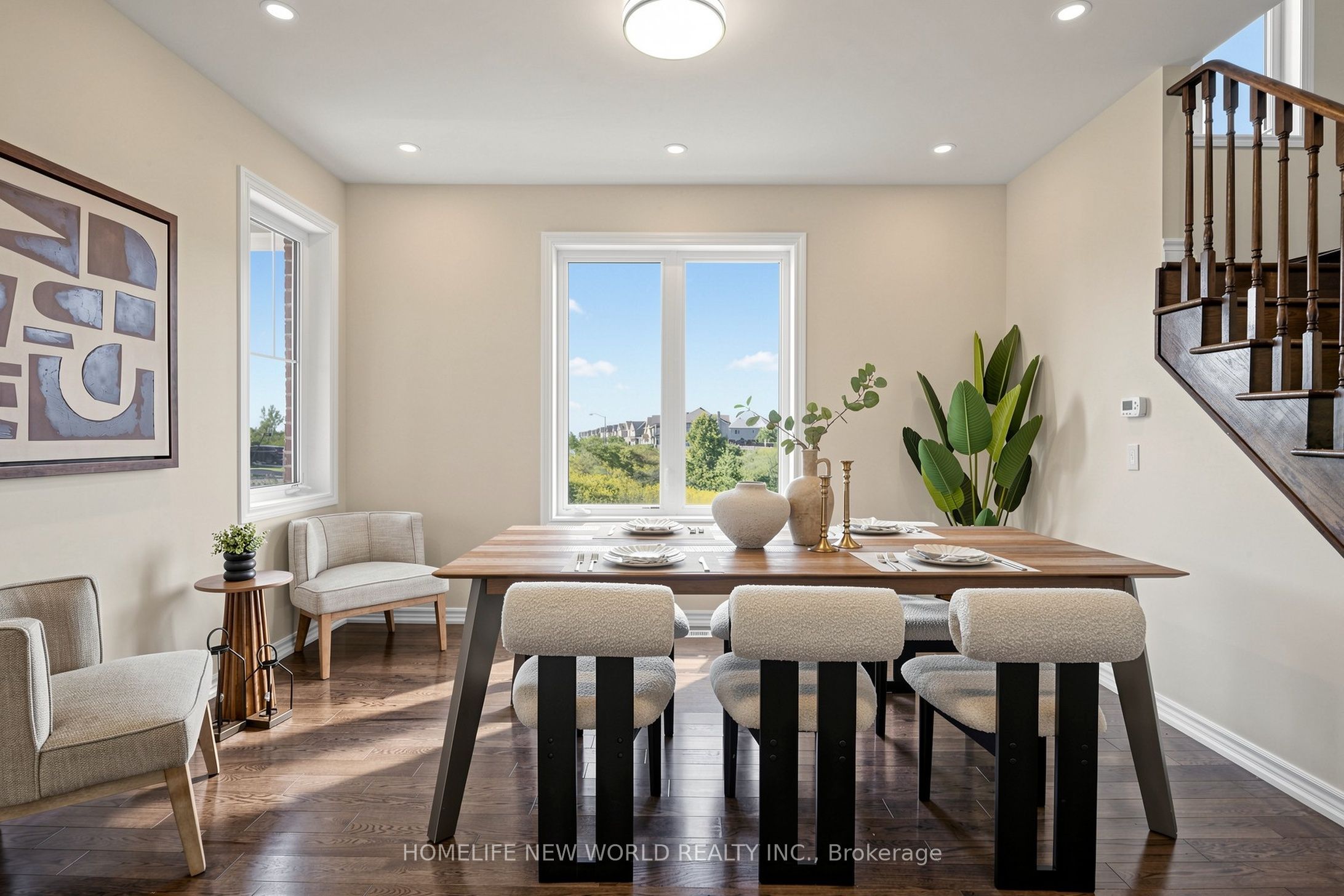 2458 Bridle Road Property Photo 12