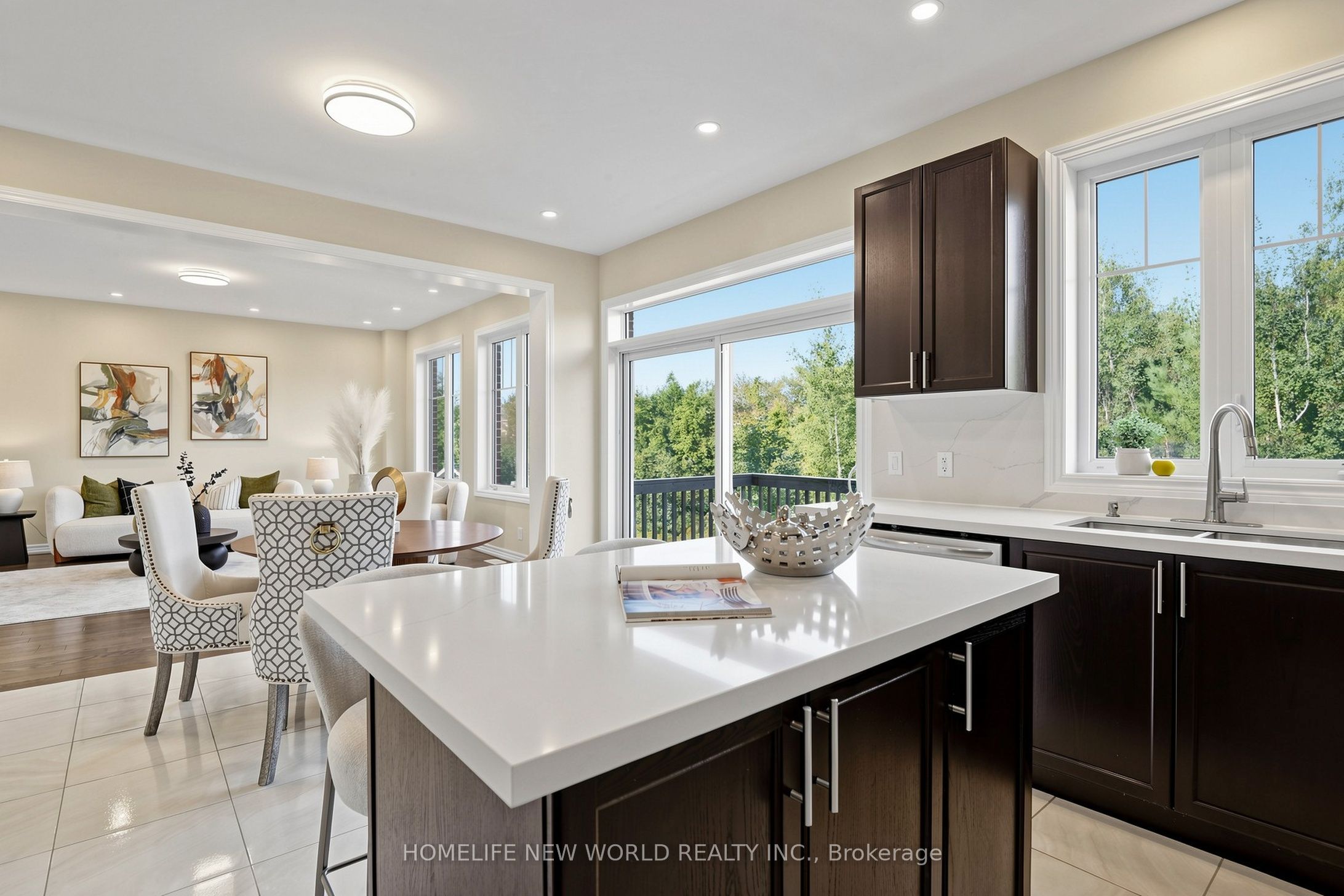2458 Bridle Road Property Photo 16