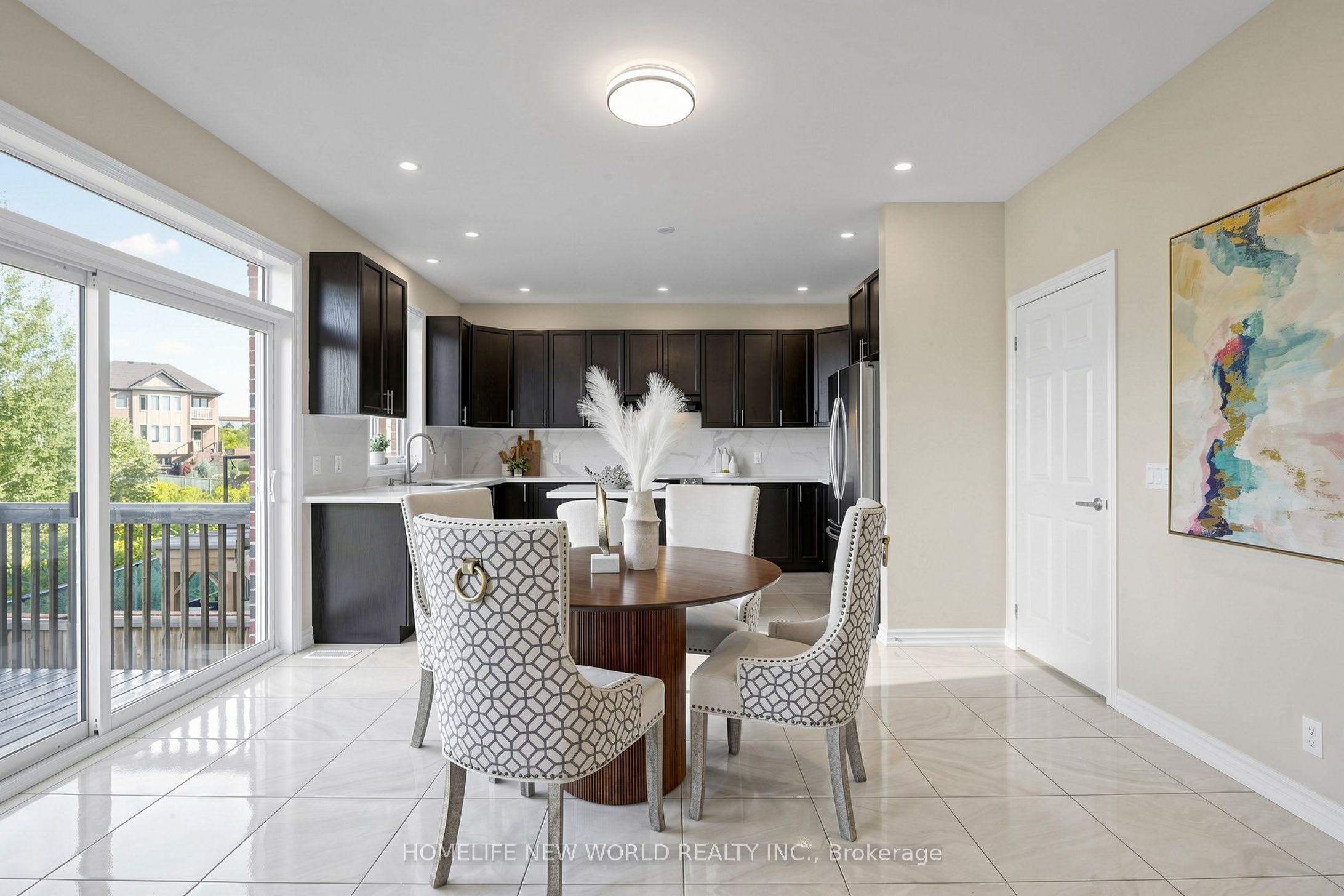 2458 Bridle Road Property Photo 18