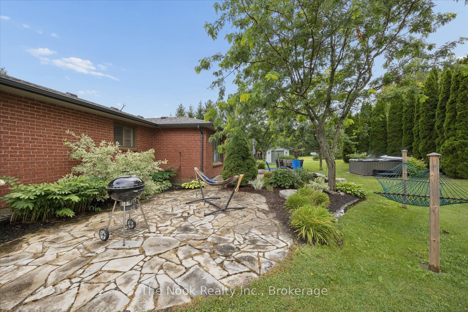 30 Potters Lane Property Photo 33