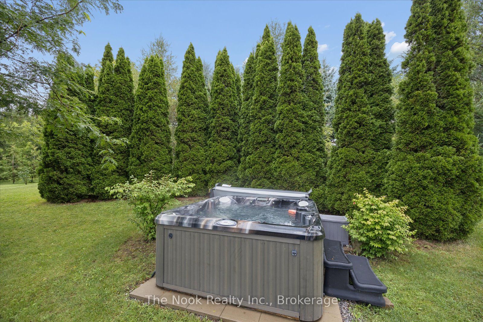 30 Potters Lane Property Photo 36