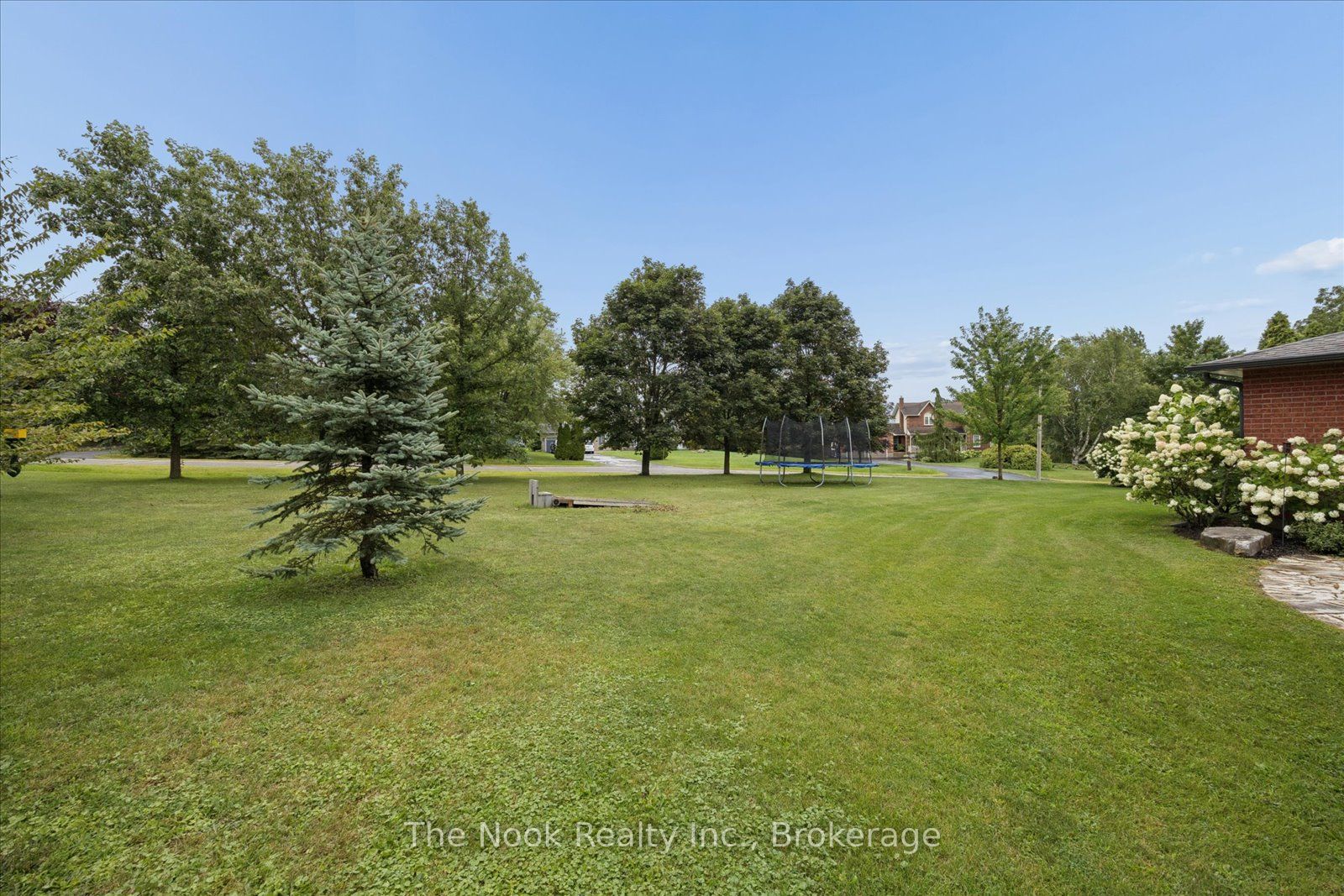 30 Potters Lane Property Photo 37