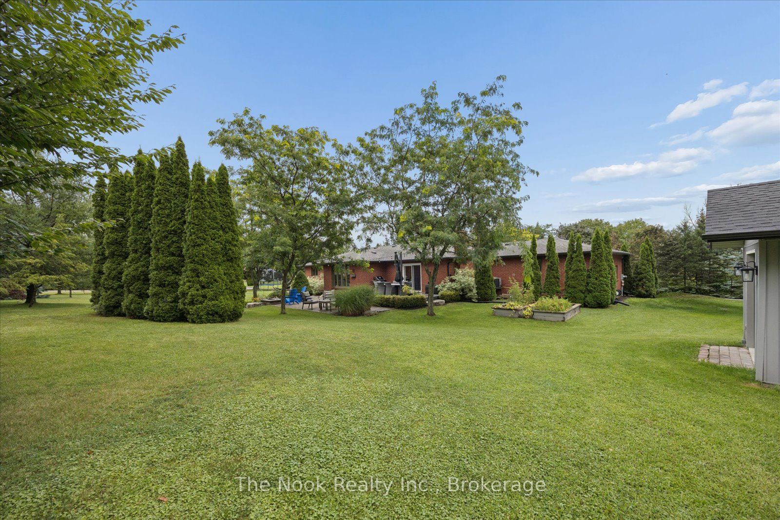 30 Potters Lane Property Photo 40