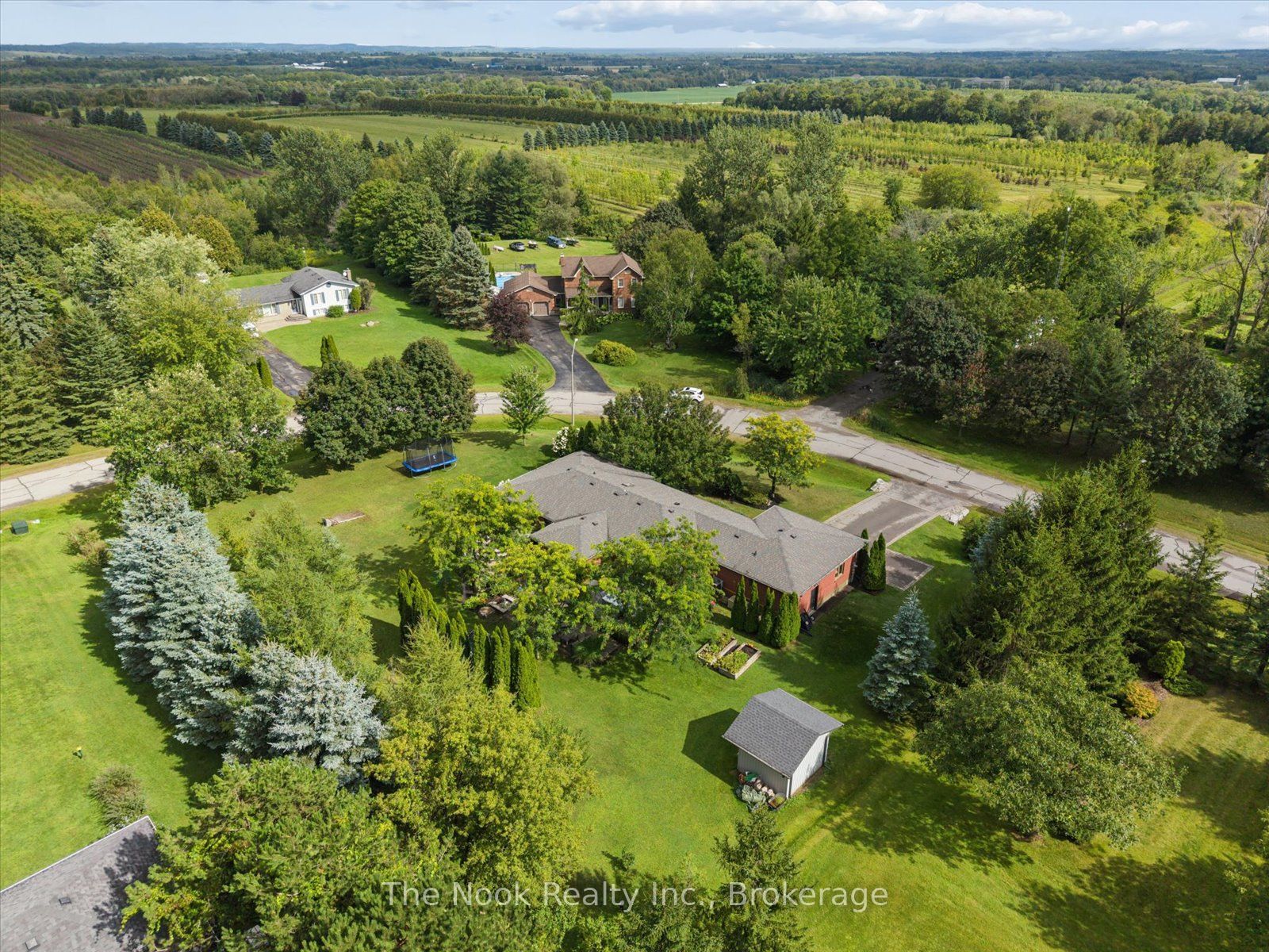 30 Potters Lane Property Photo 44