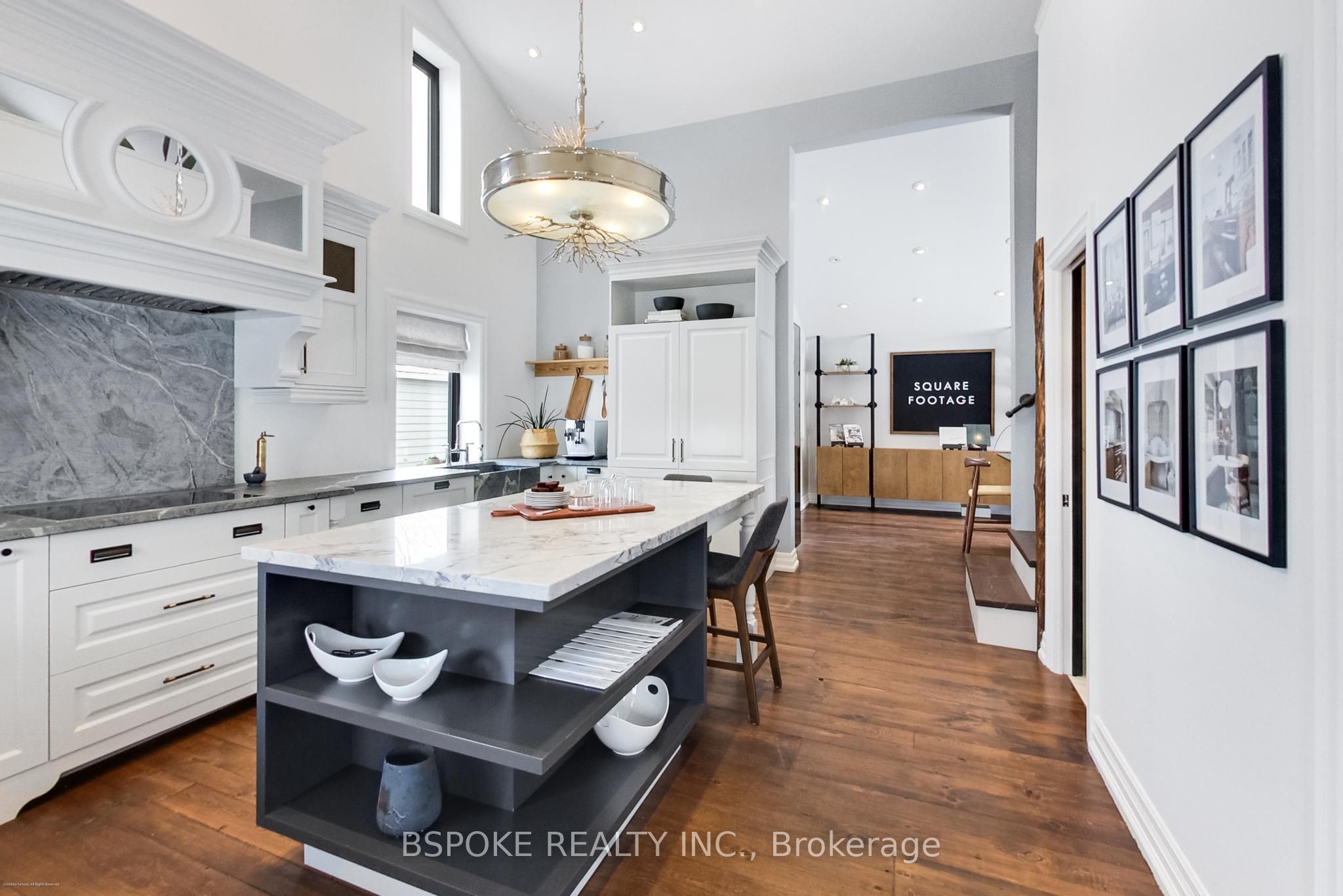 578 Kingston Road W Property Photo 8