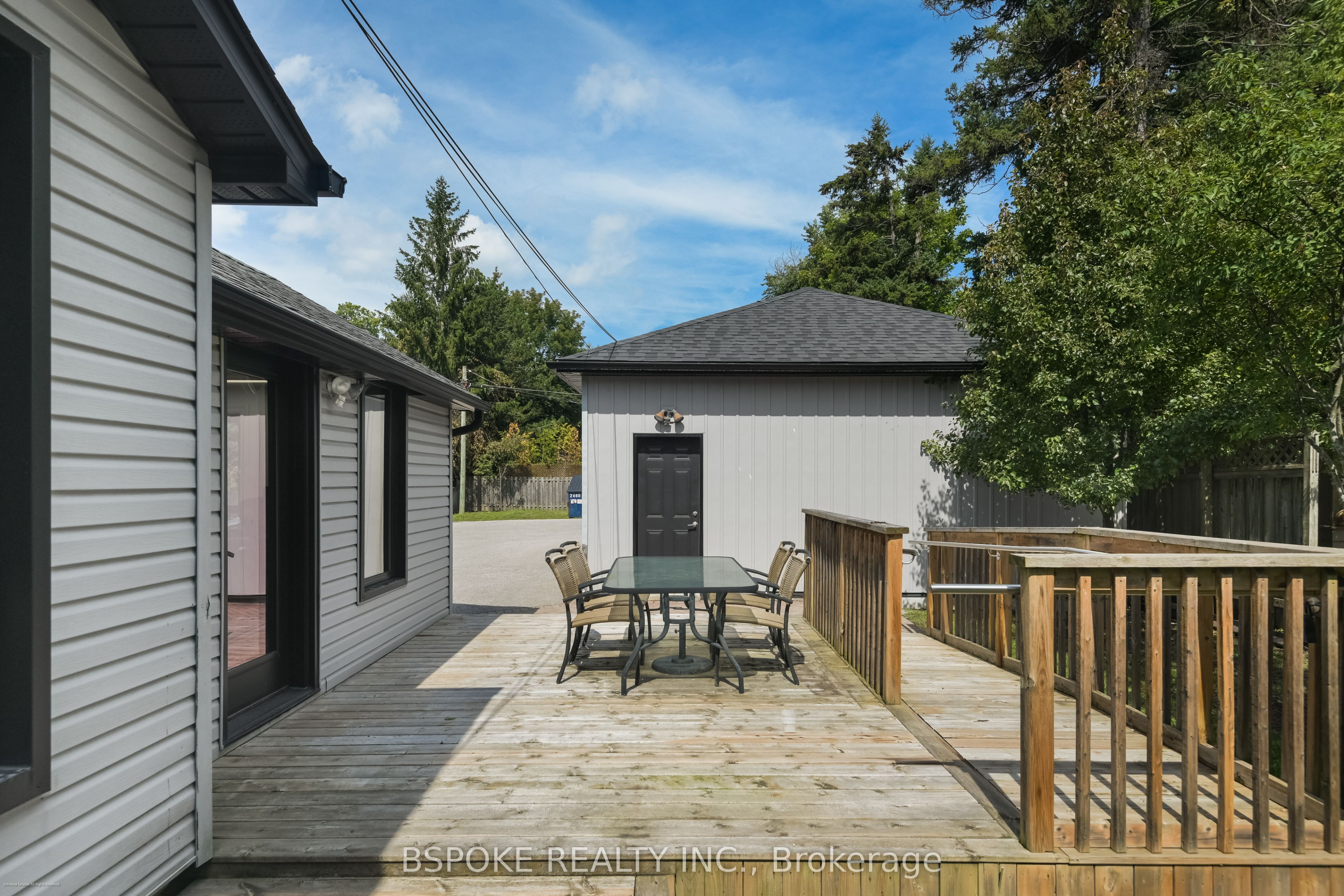 578 Kingston Road W Property Photo 38